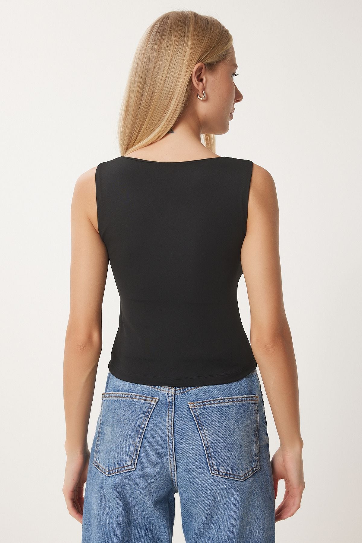Woman White Black Sleeveless 2 Plot Sandy Blouse AN00227