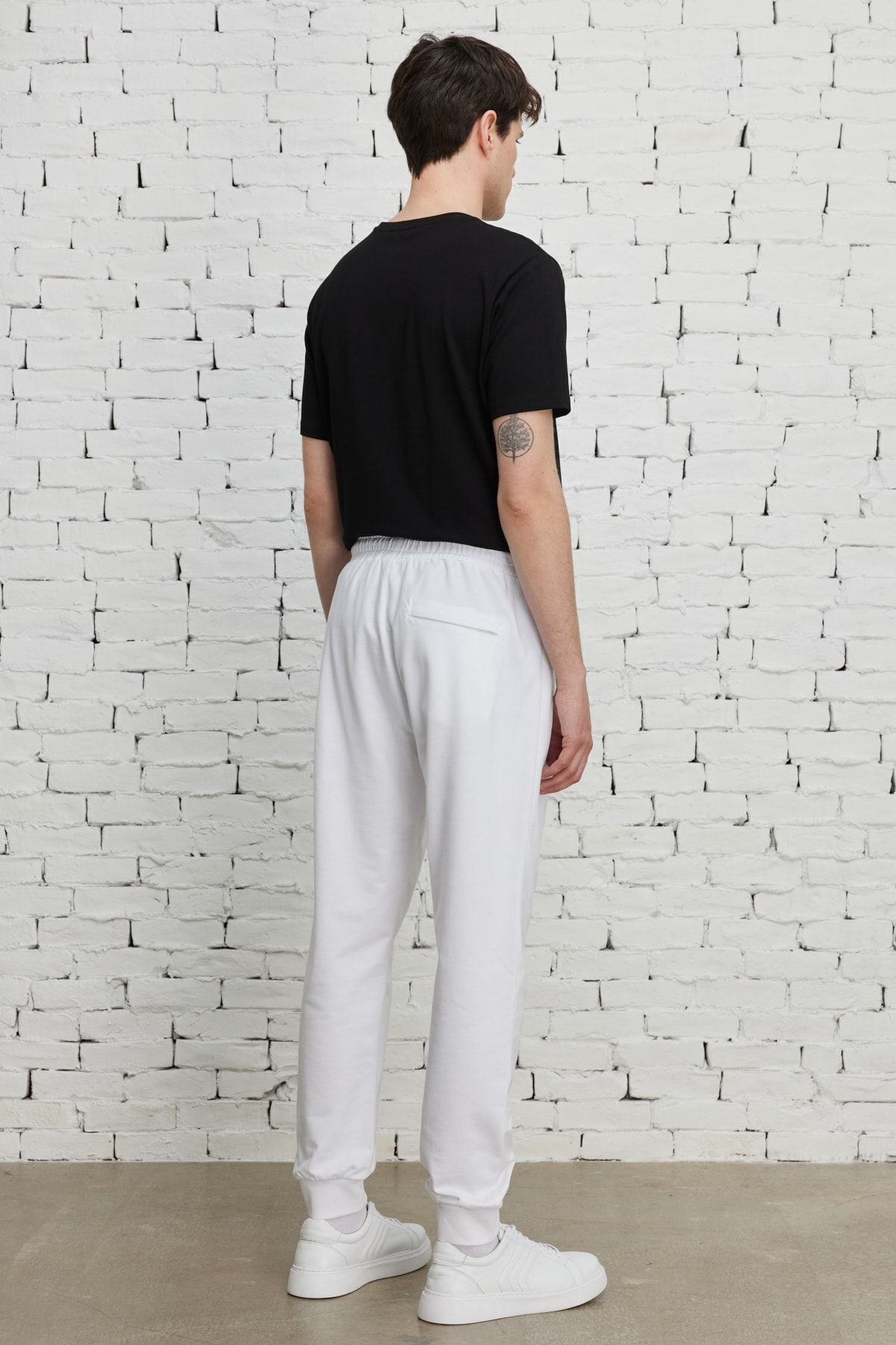 Men's White Standard Fit Normal Cutting Service Six