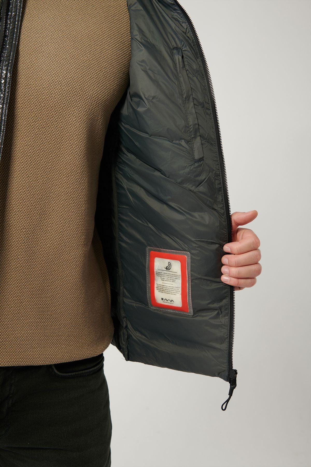 Men's anthracite goose feathers water -derived windproof fabric upright collar bright swelling coat B006015