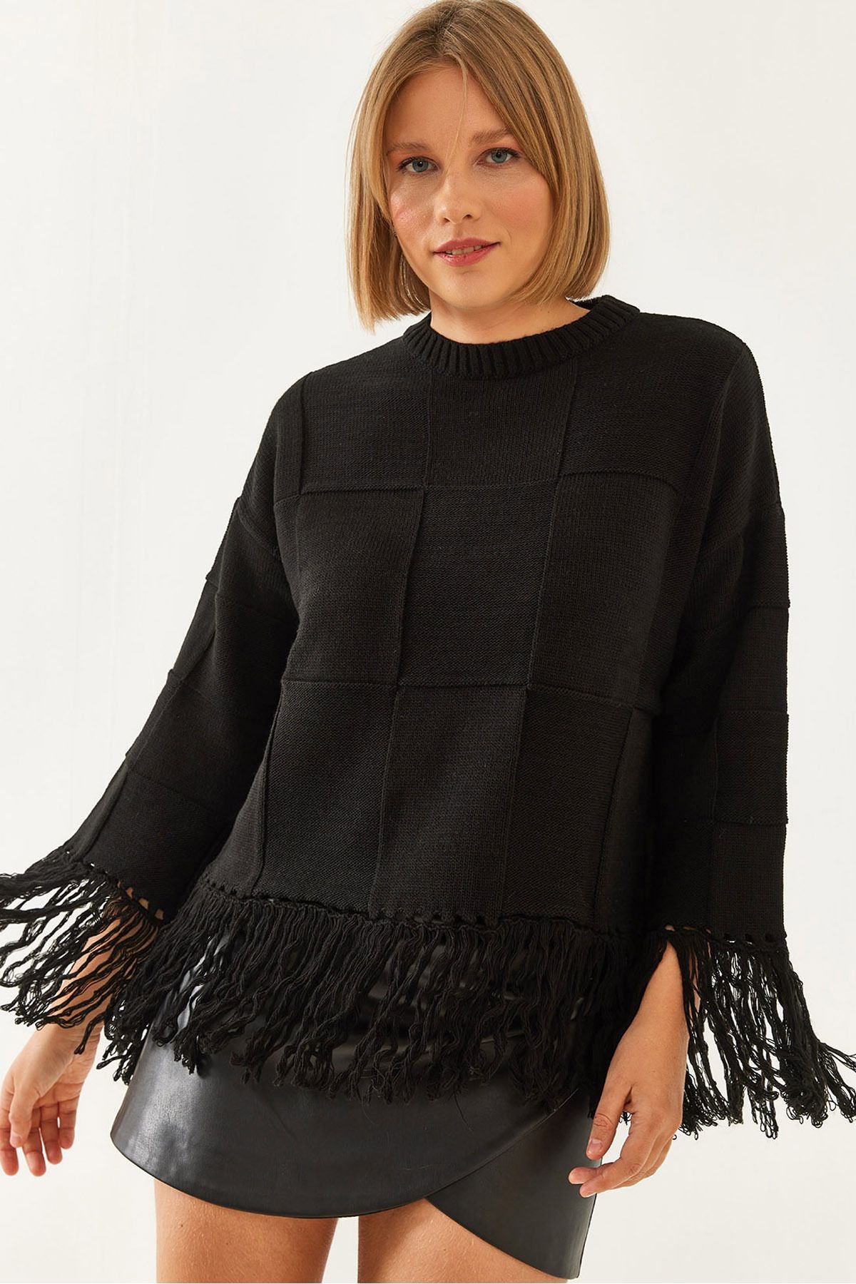 Female tassel knitwear sweater