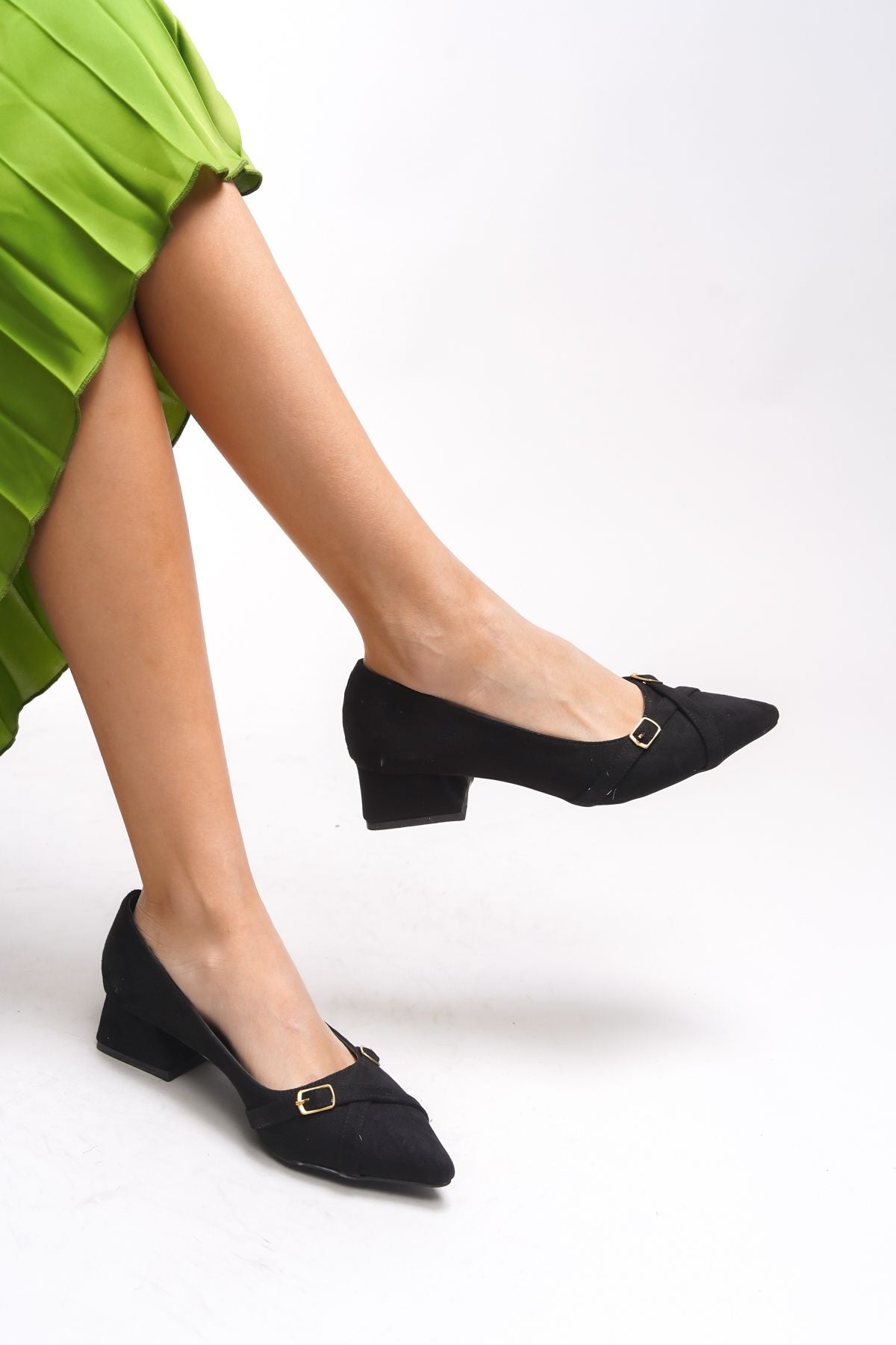 Ycnirth woman pointed nose short -heeled shoes 001251863 black suede