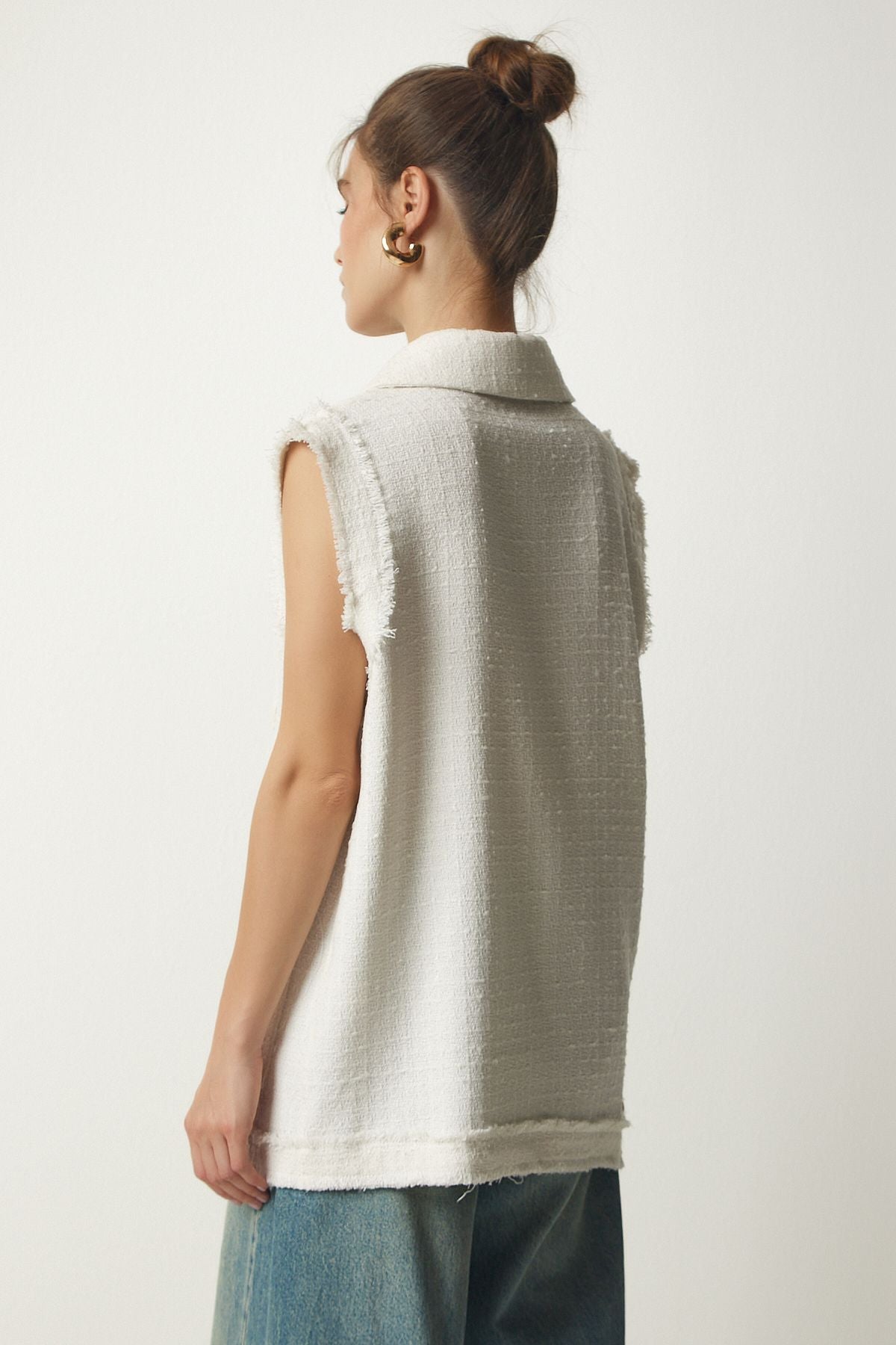 WOMEN'T CREAM TEXUAL LRUST TEXTED VEST WF00050