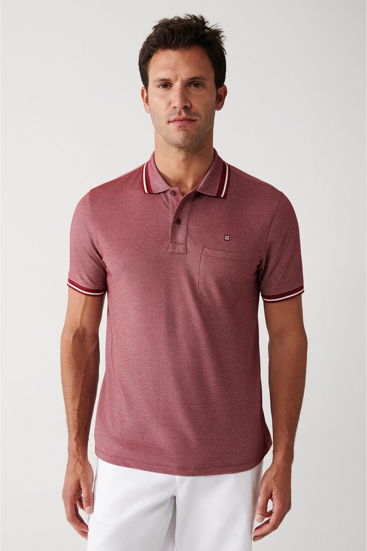 Men's burgundy curved collar with 2 button polo collar t-shirt E001031