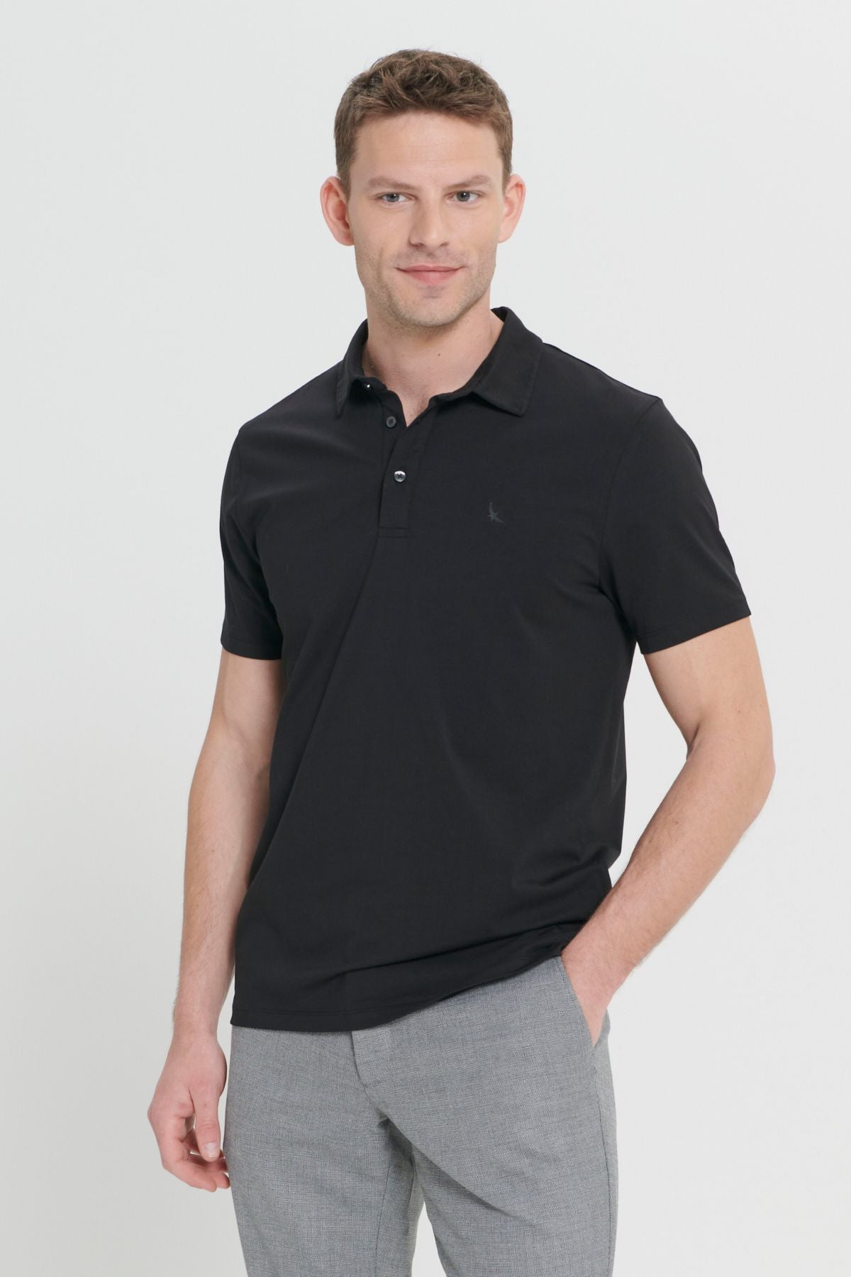 Men's black 100 %cotton slim fit narrow cut polo collar t -shirt