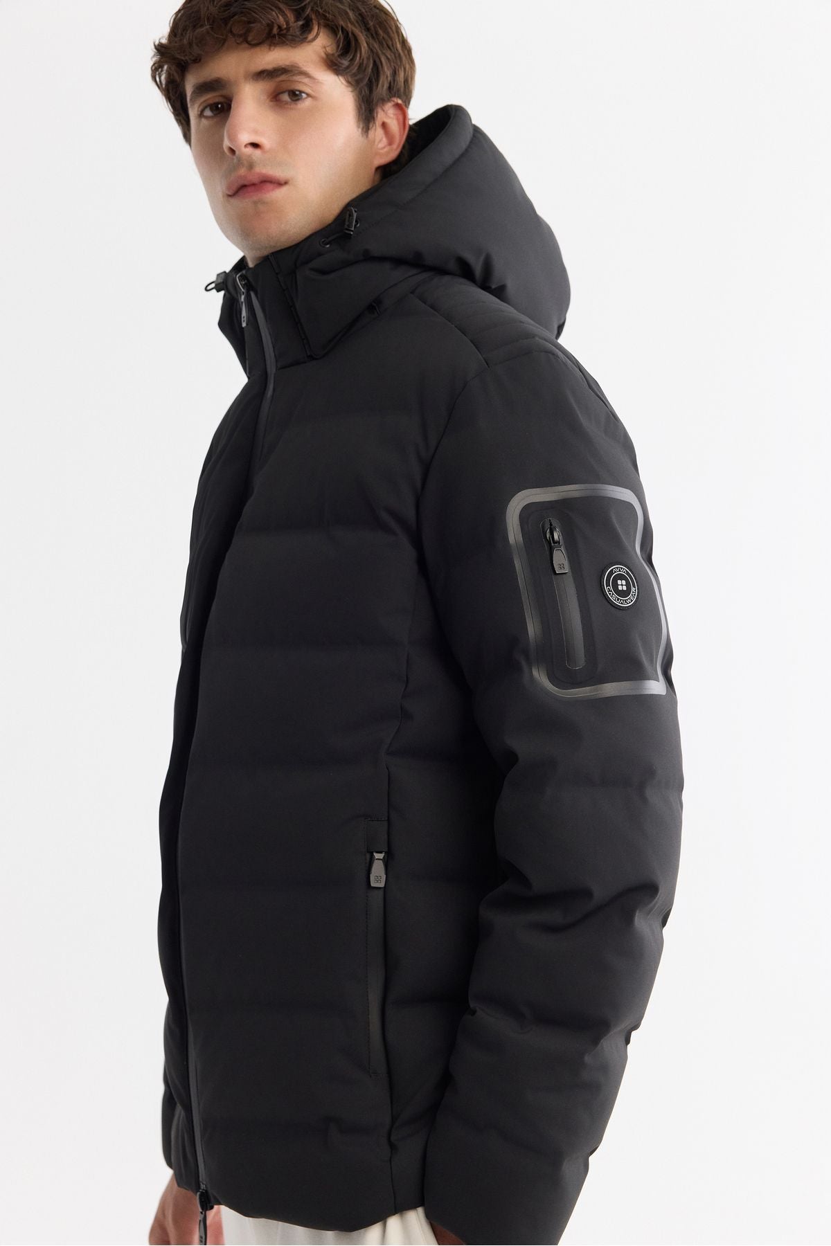 Men's black hooded goose feather water repulsion windproof thermometre swelling coat A42y6157