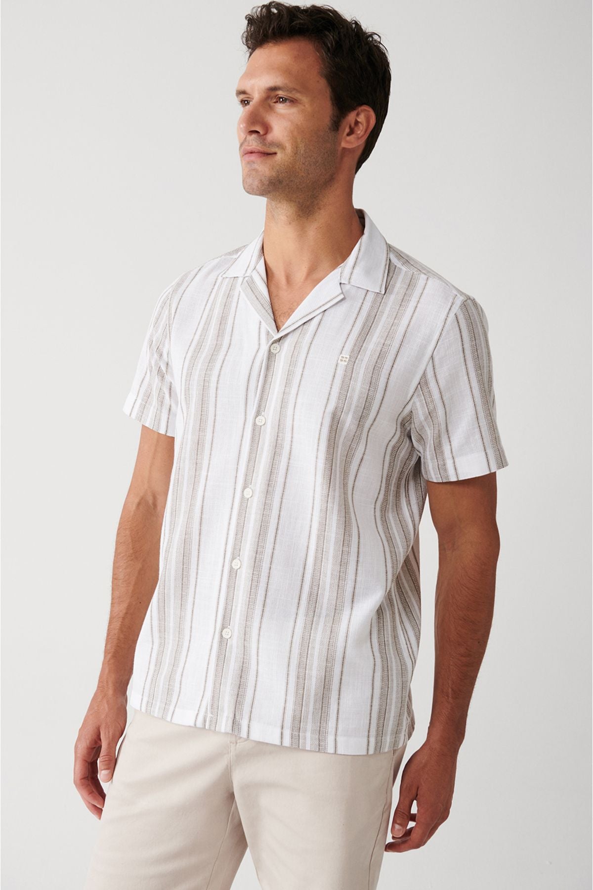 Men's Brown Easy ironing Cuban collar striped short sleeve shirt A31y2223