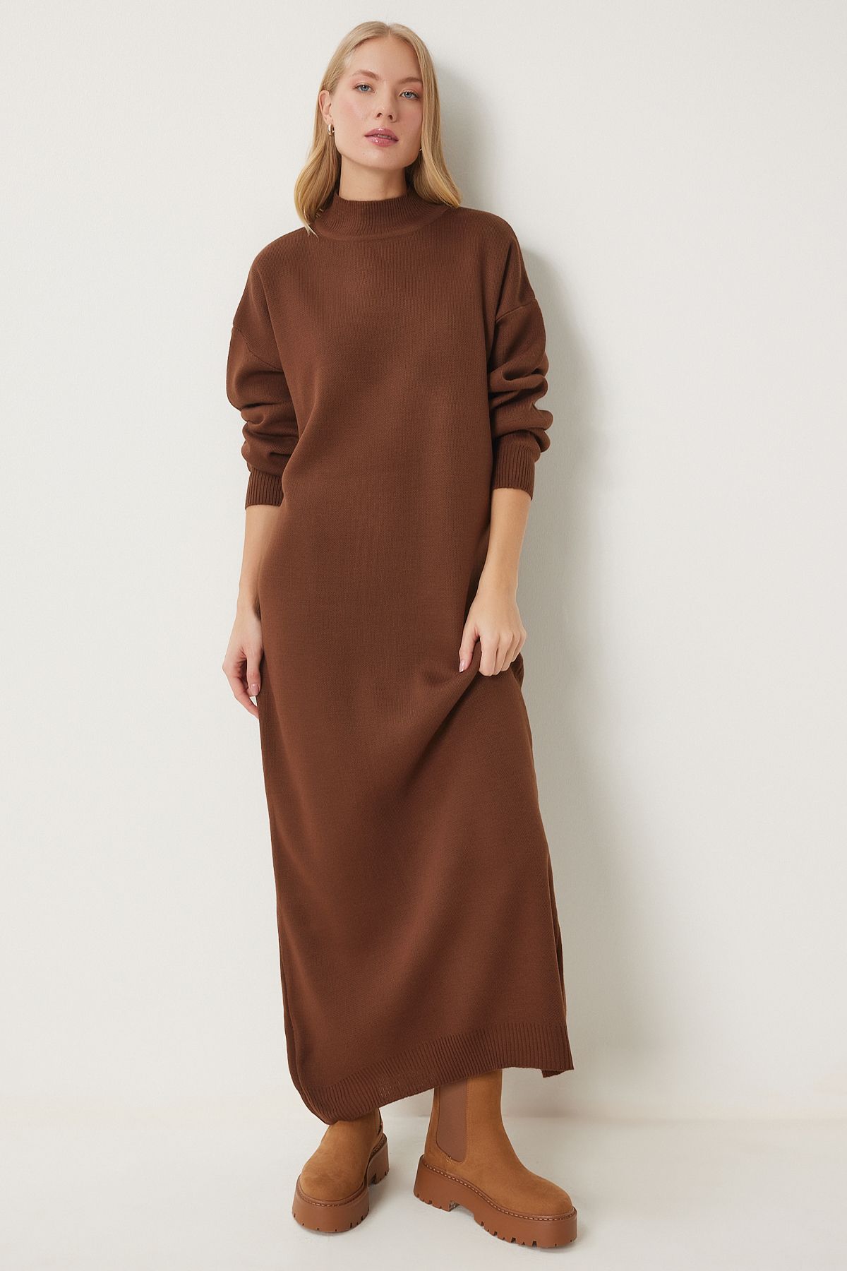 Female brown fisherman collar long knitwear dress DD01344