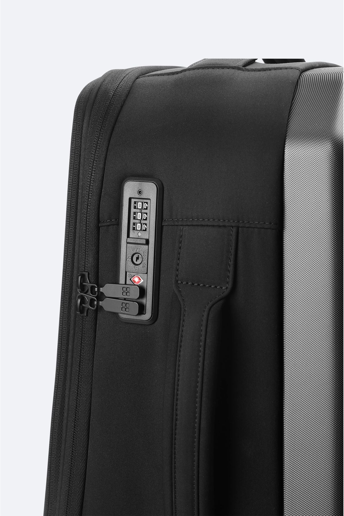 Men's black small size suitcase B008106