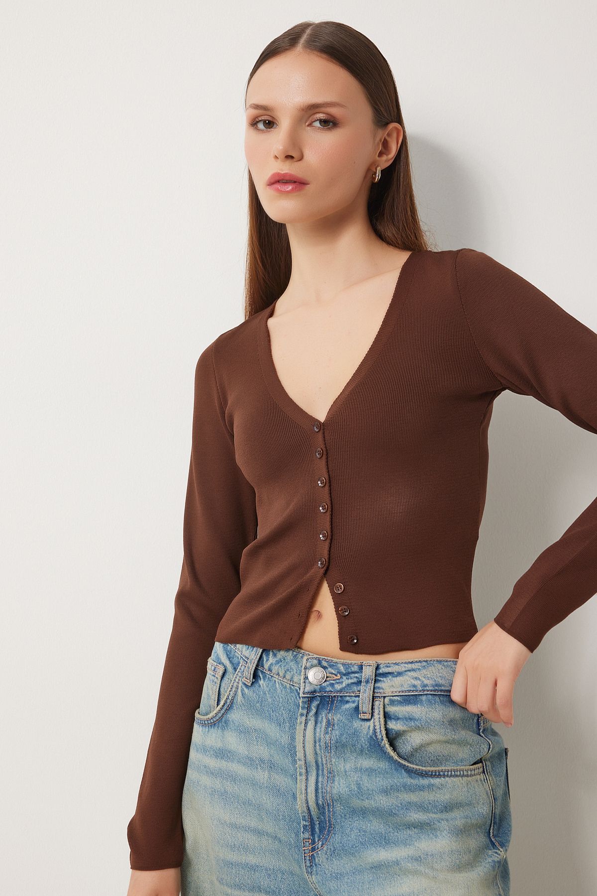 Female brown V -neck knitwear cardigan FN03356