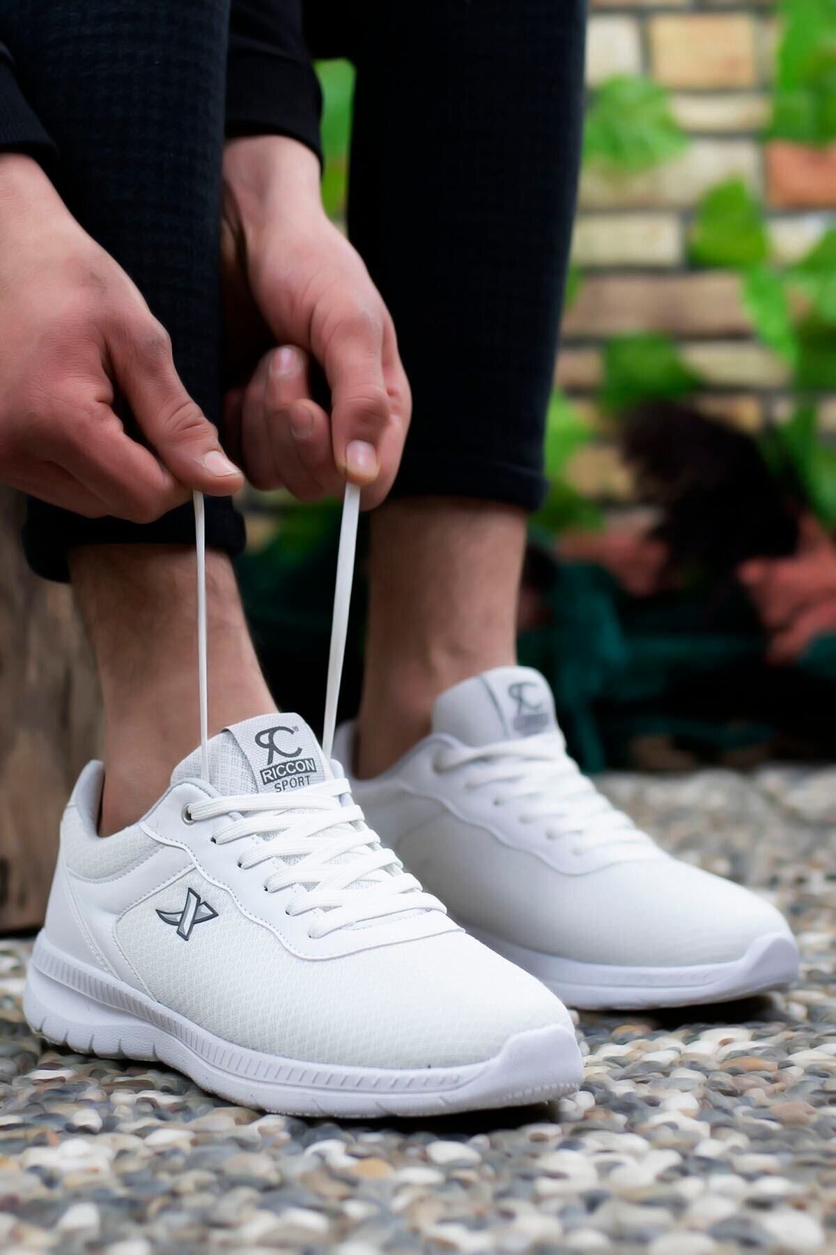 White White Unisex Ultra Light Sneaker 0012065