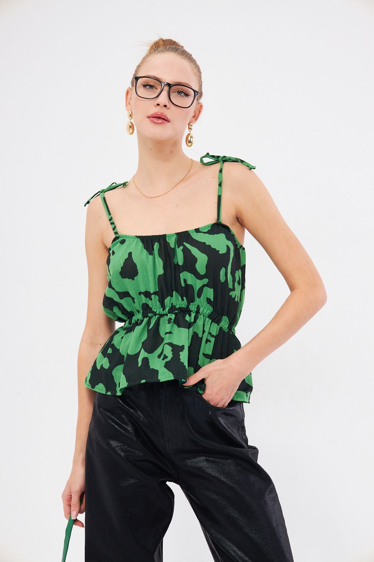 Woman Light Green Patterned Waist Waist Hangers Connect Detailed Strapless Crop blouse ARM-24Y001116