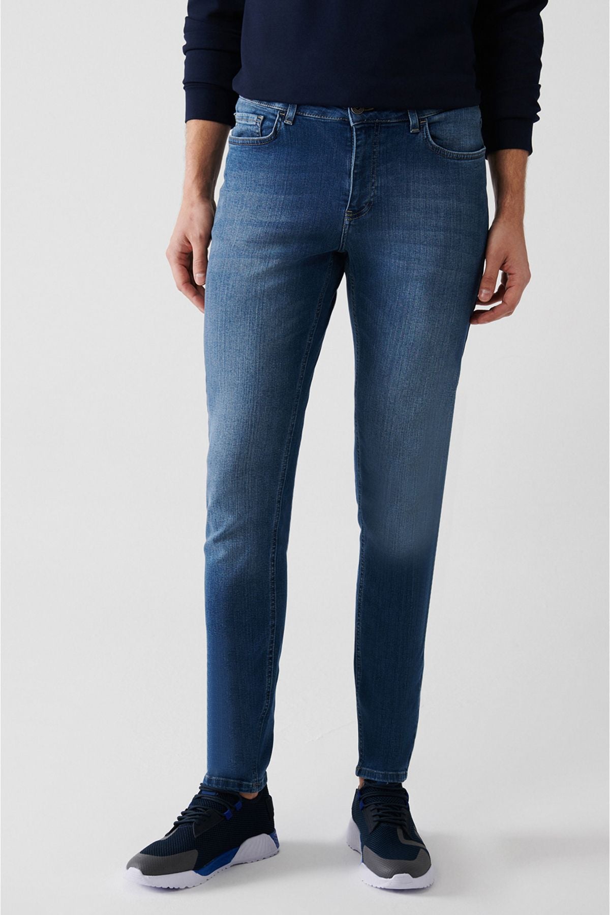 Men's Blue Obedness Washing Flexible Jean Pants B003506