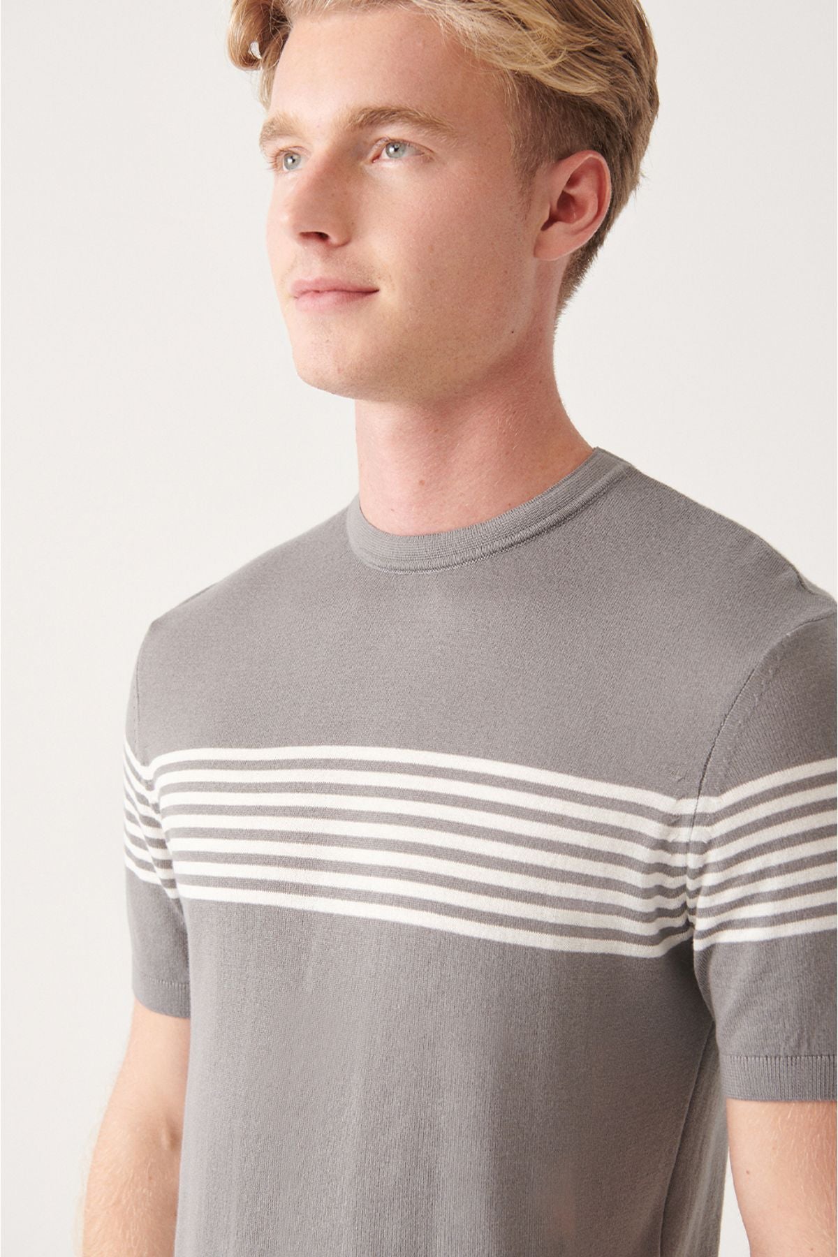 Men's gray bike collar chest and arm line detailed knitwear t-shirt a31y5116