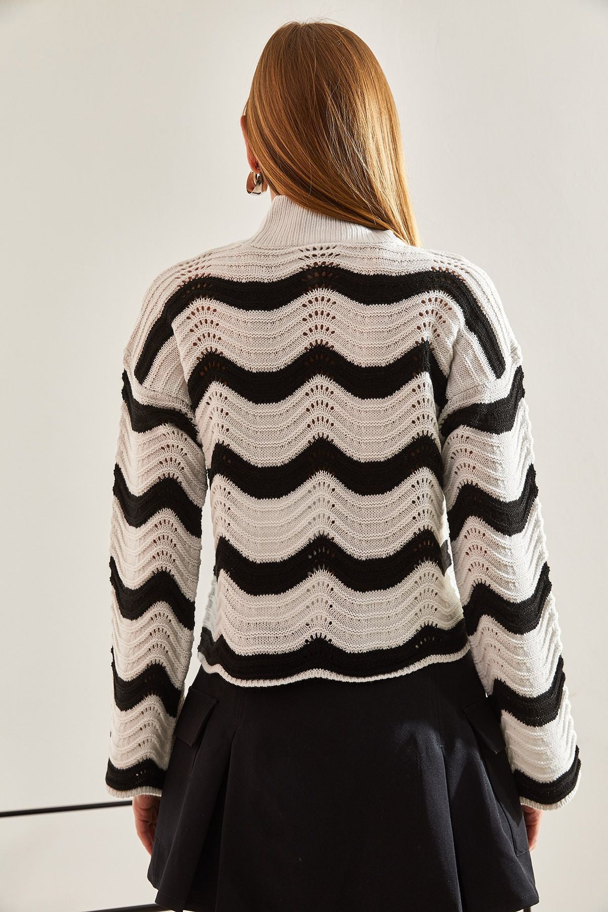 WOMEN'S PATTERNED OWNERSHIP KNOWN Sweater