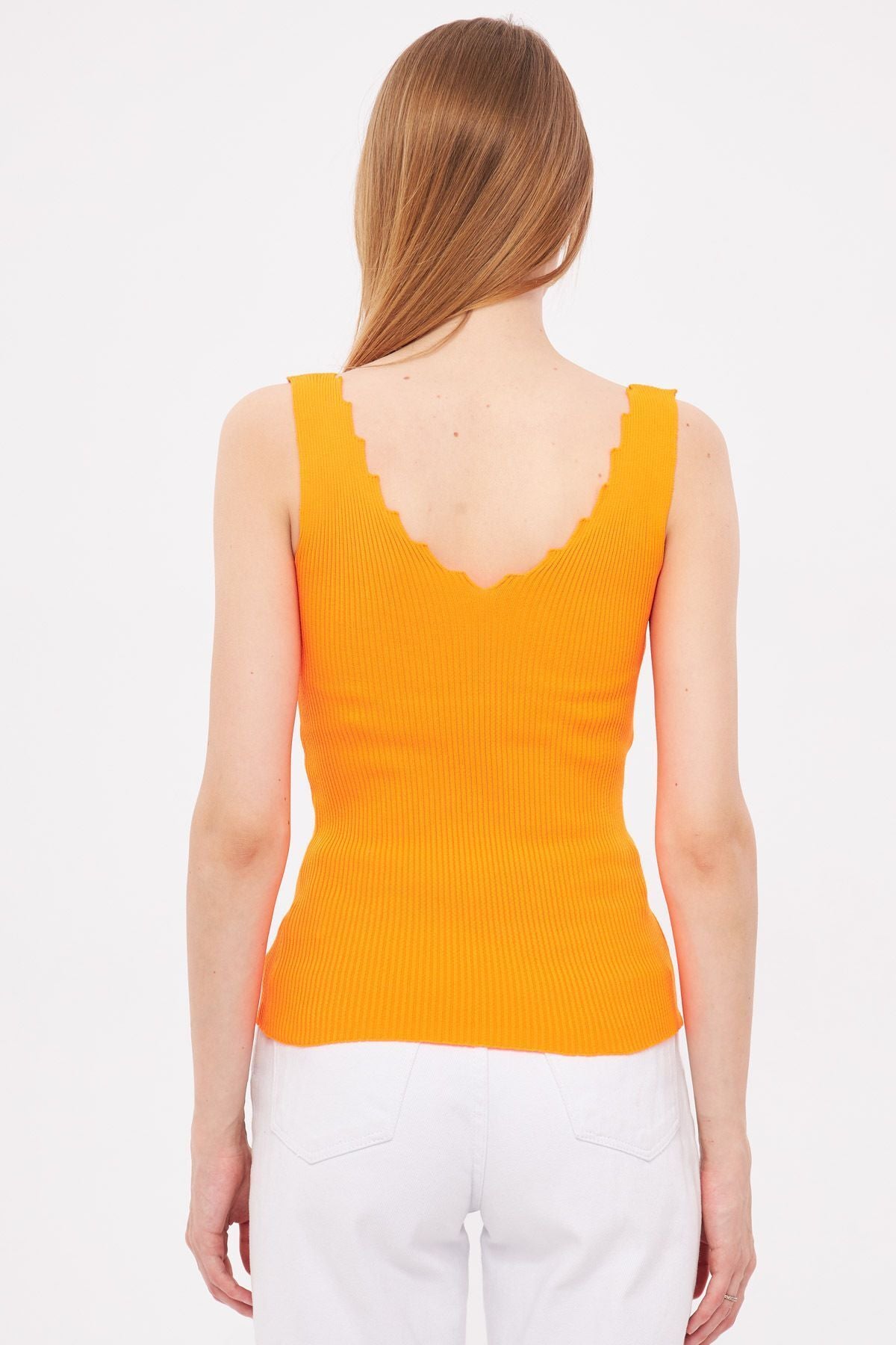 Female neon orange zigzagli v neon Kashkorse blouse ARM-23Y069004