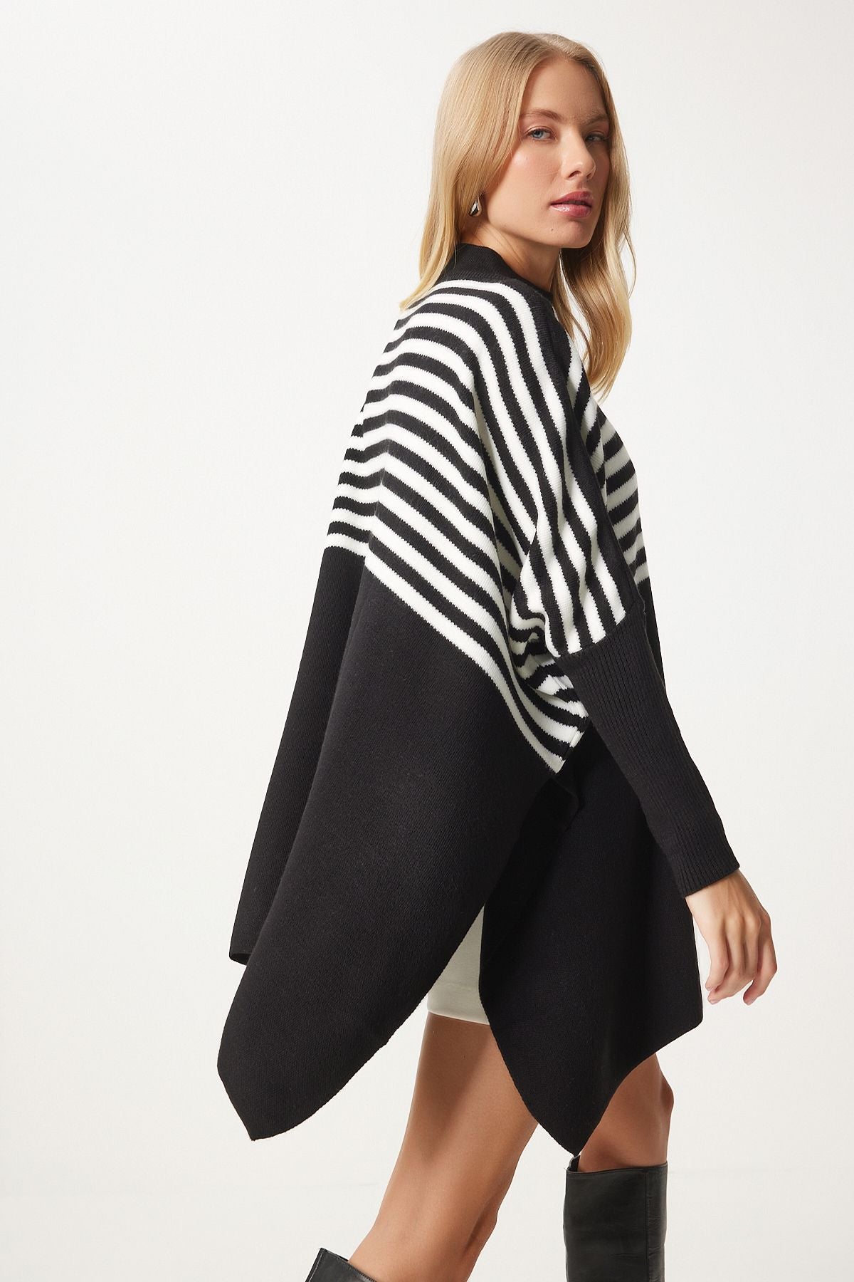 Women's black striped side slit overlawing poncho sweater DD01336