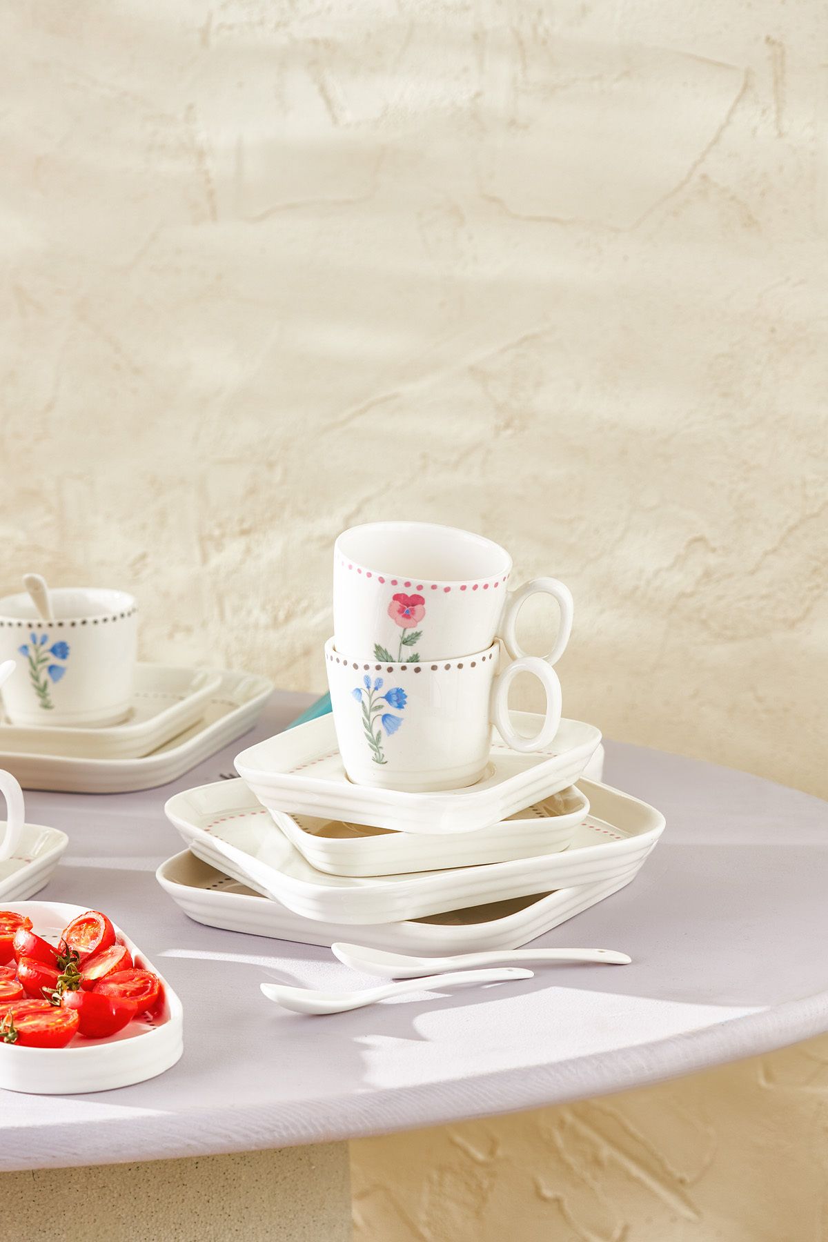 Viola Porcelain 30 Piece 6 Person Breakfast Set