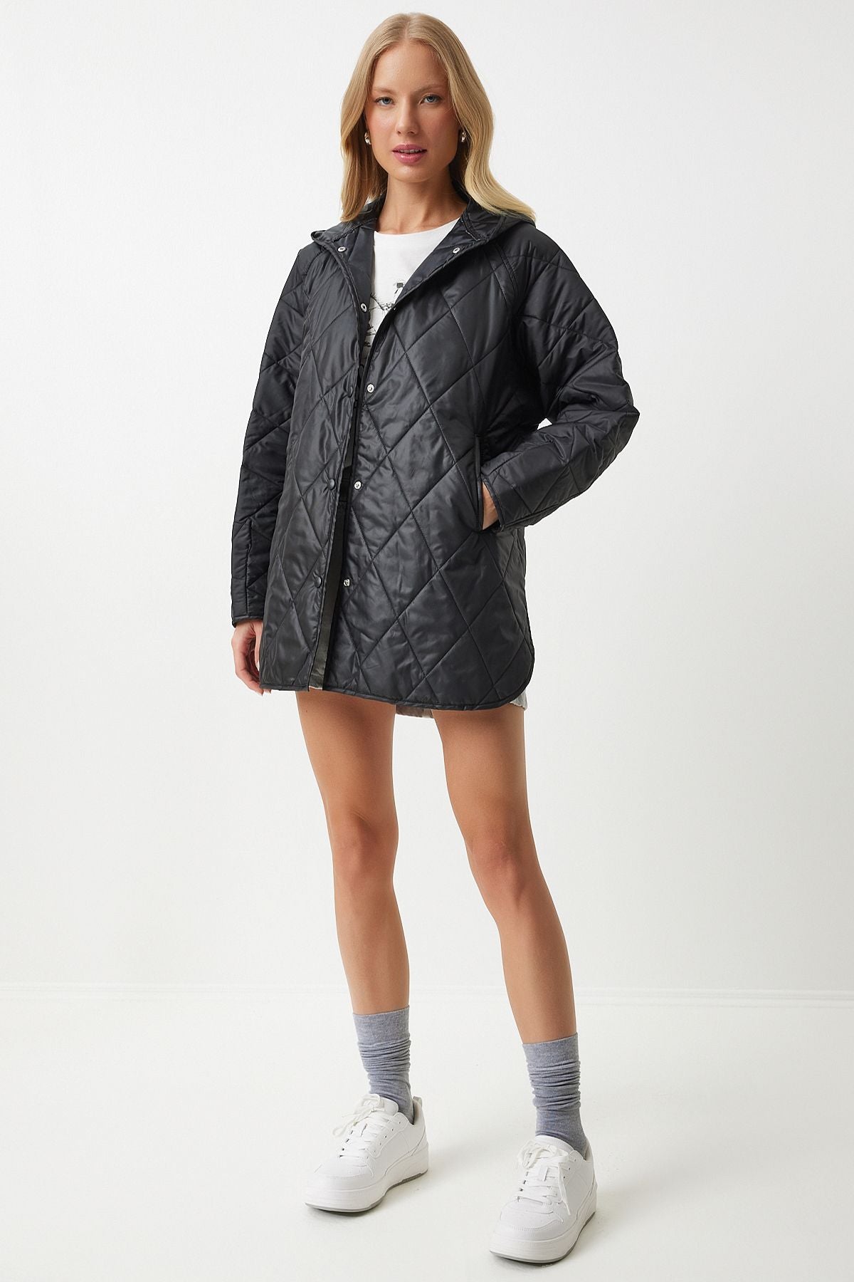 Female black hooded quilted oversize coat FN02905