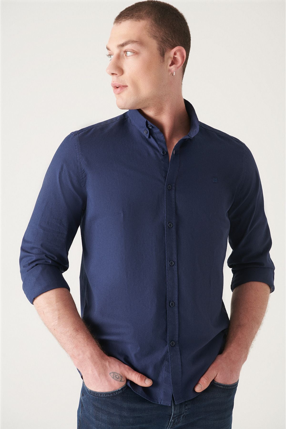 Men's Navy Blue Oxford 100 %Cotton buttoned collar shirt B002003