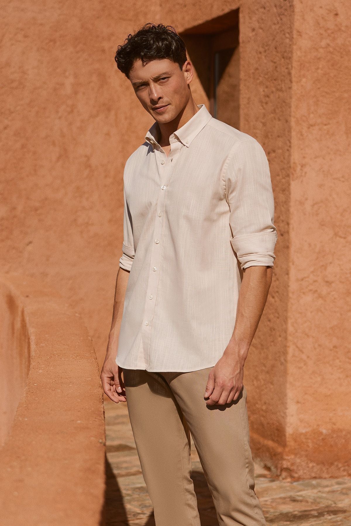 Men's Beige 100 %Cotton Breathing Fabric Flamle Oxford Slim Fit Fit Narrow Cutting Buttoned Neck Shirt
