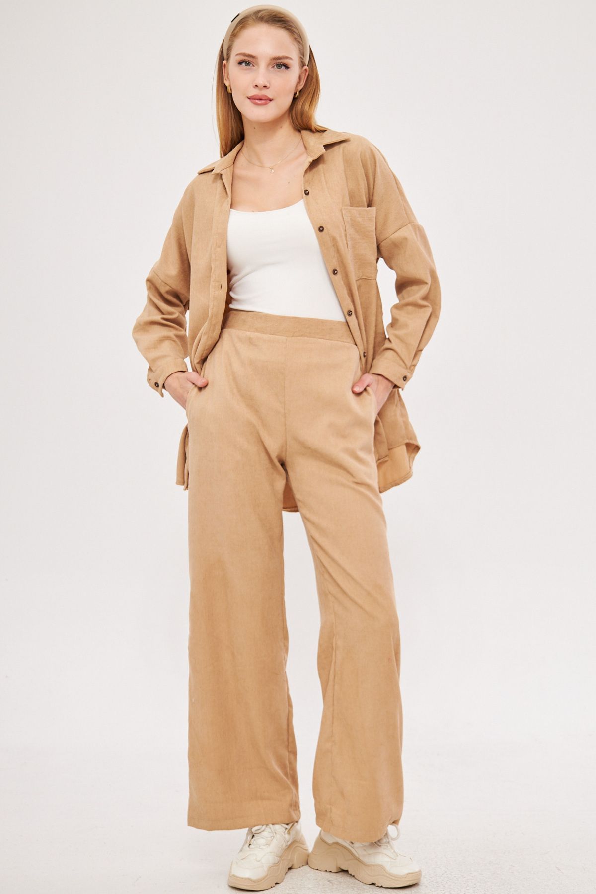 Female Beige Fine Wick Velvet Palazzo Pants Arm-25k001009