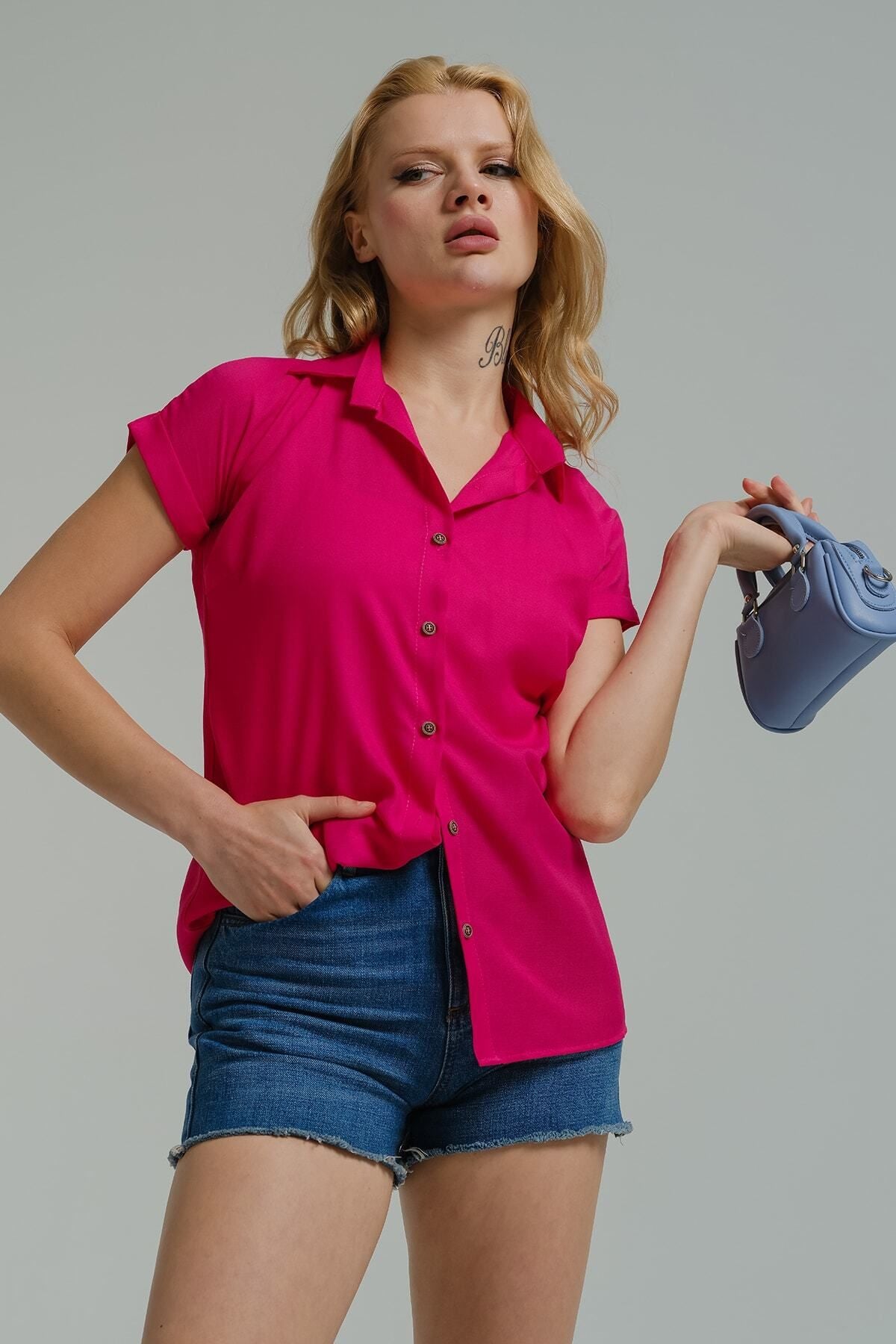 Women's Fuchsia Short Sleeve Shirt ARM-19Y001065