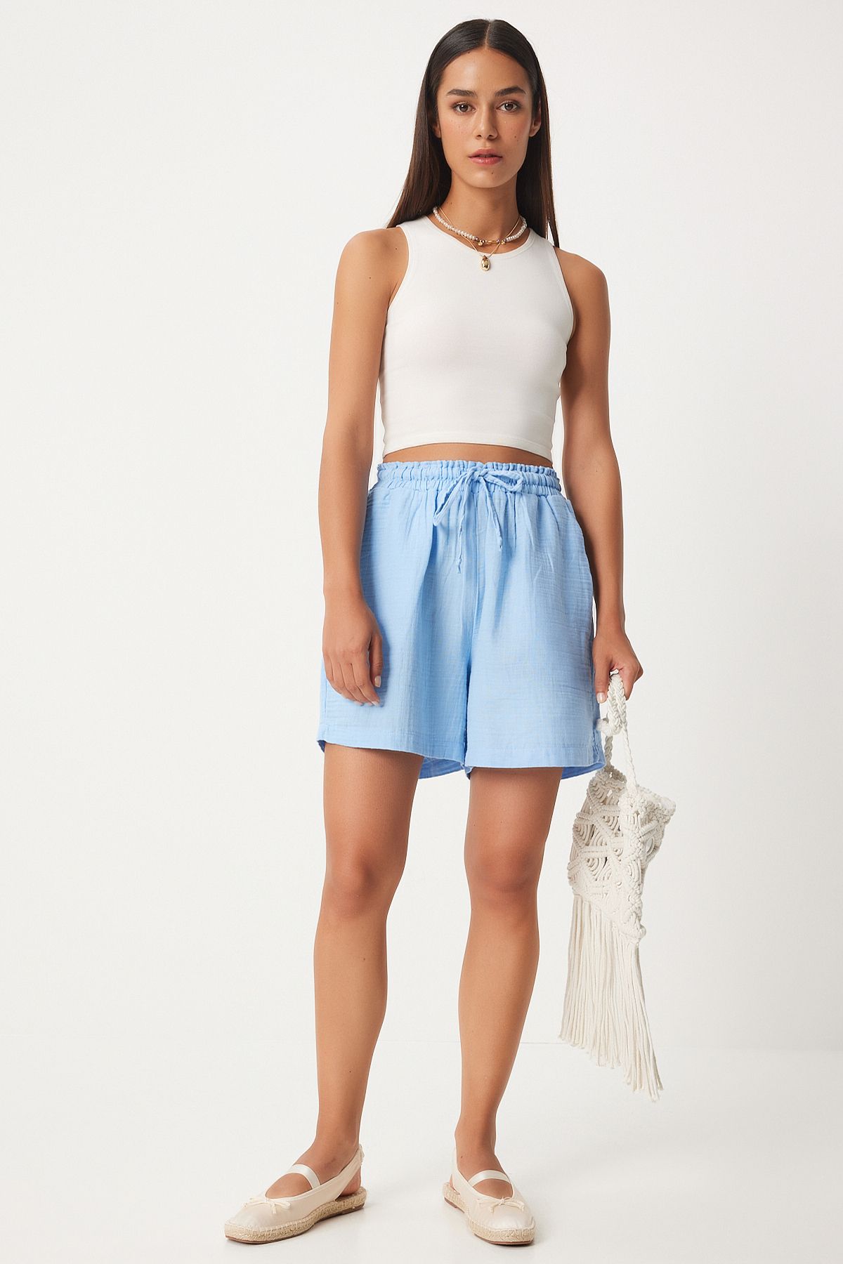 Female sky blue pocket muslin shorts MX00168