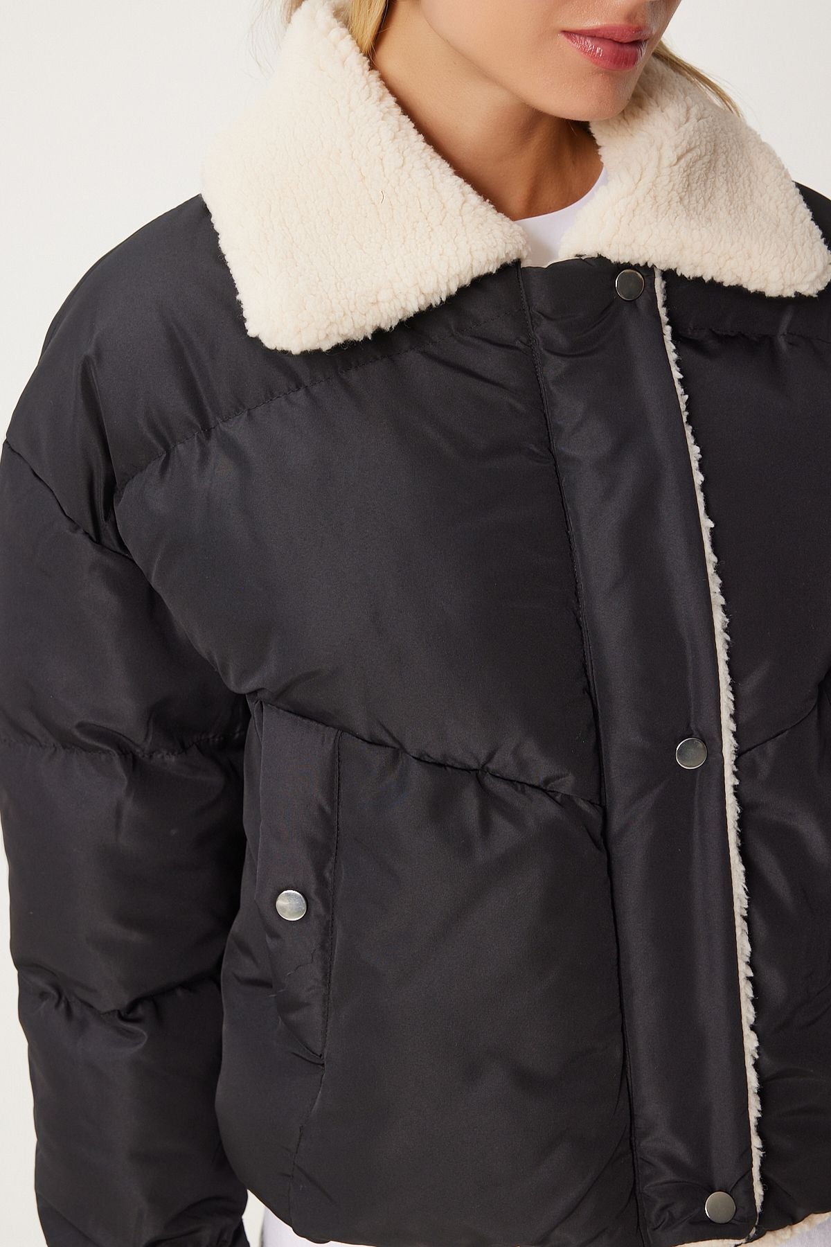 Female black plush detailed inflatable coat nt00431