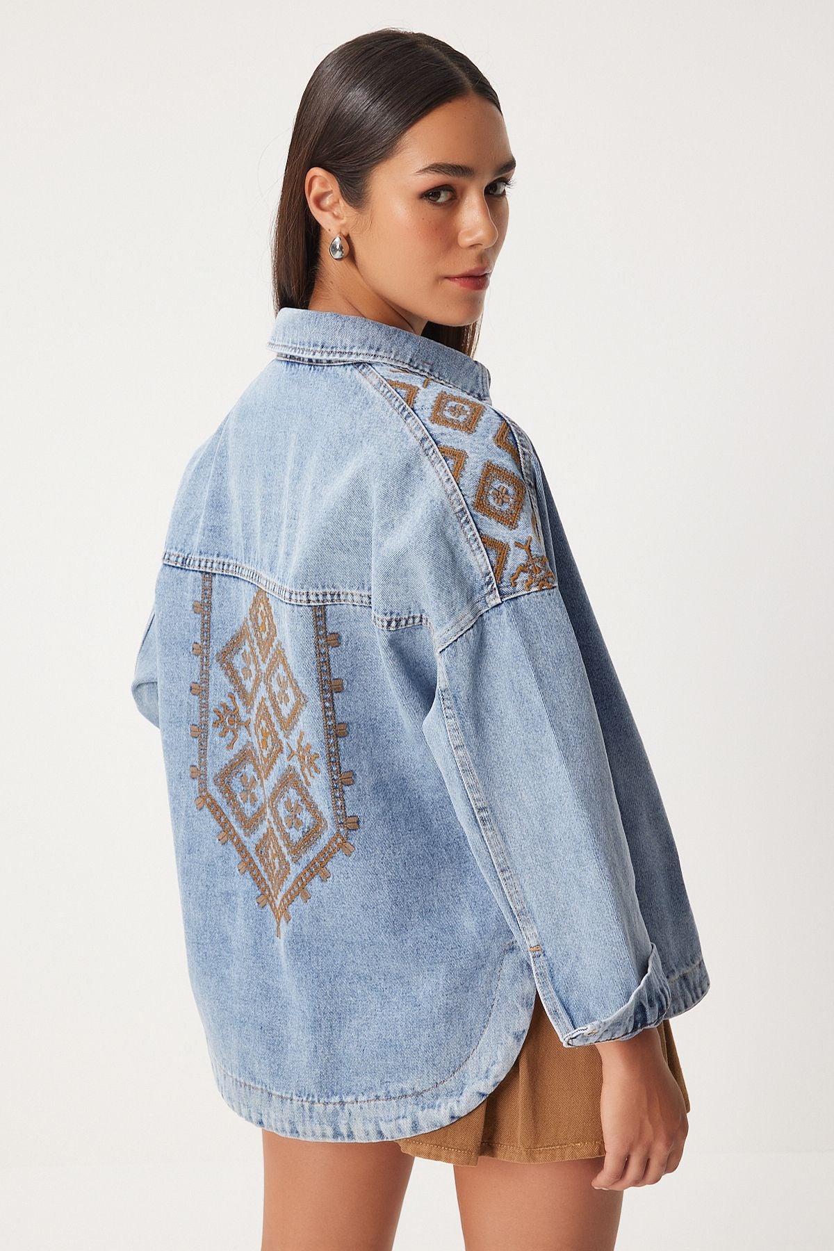 Woman Middle Blue Ethnic Embroidery Gabardin Shirt Jacket RV00142