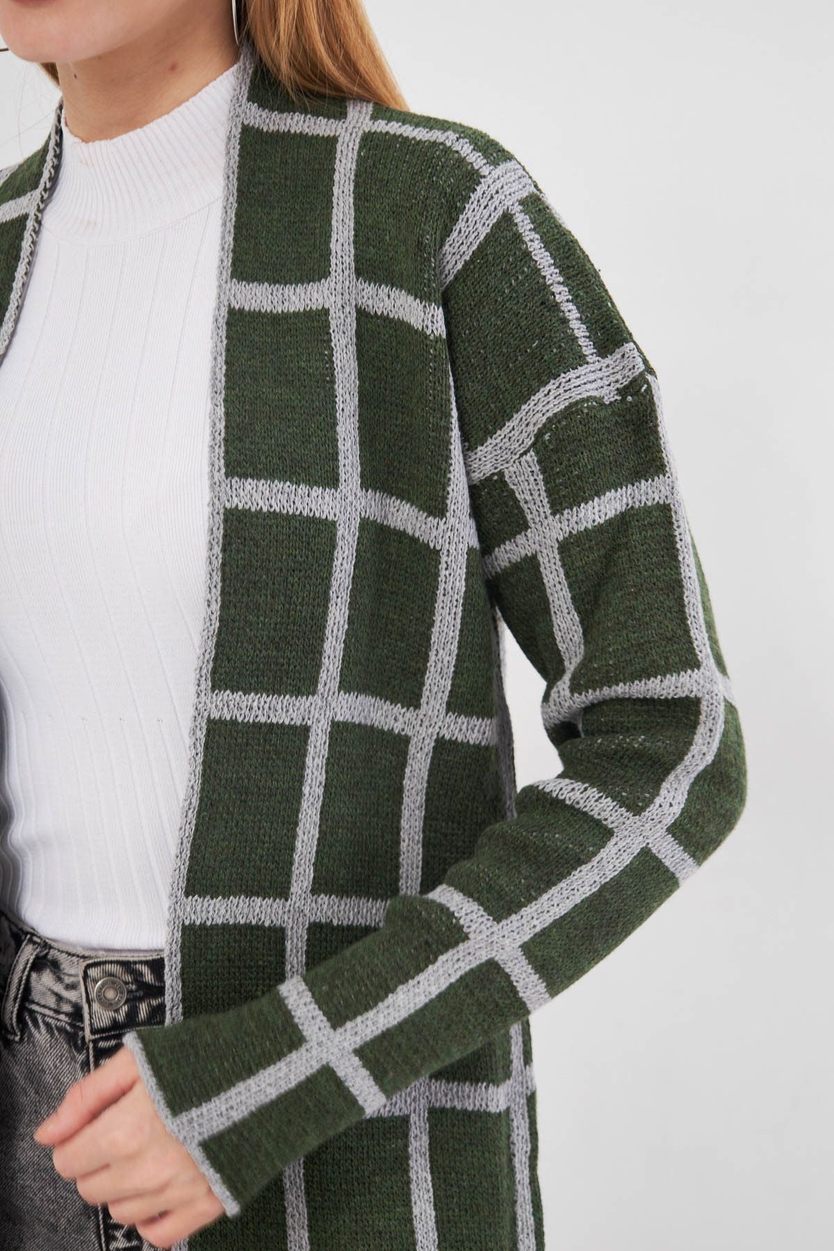 Women's Green Square Patterned Long Knitwear Cardigan ARM-25K012007