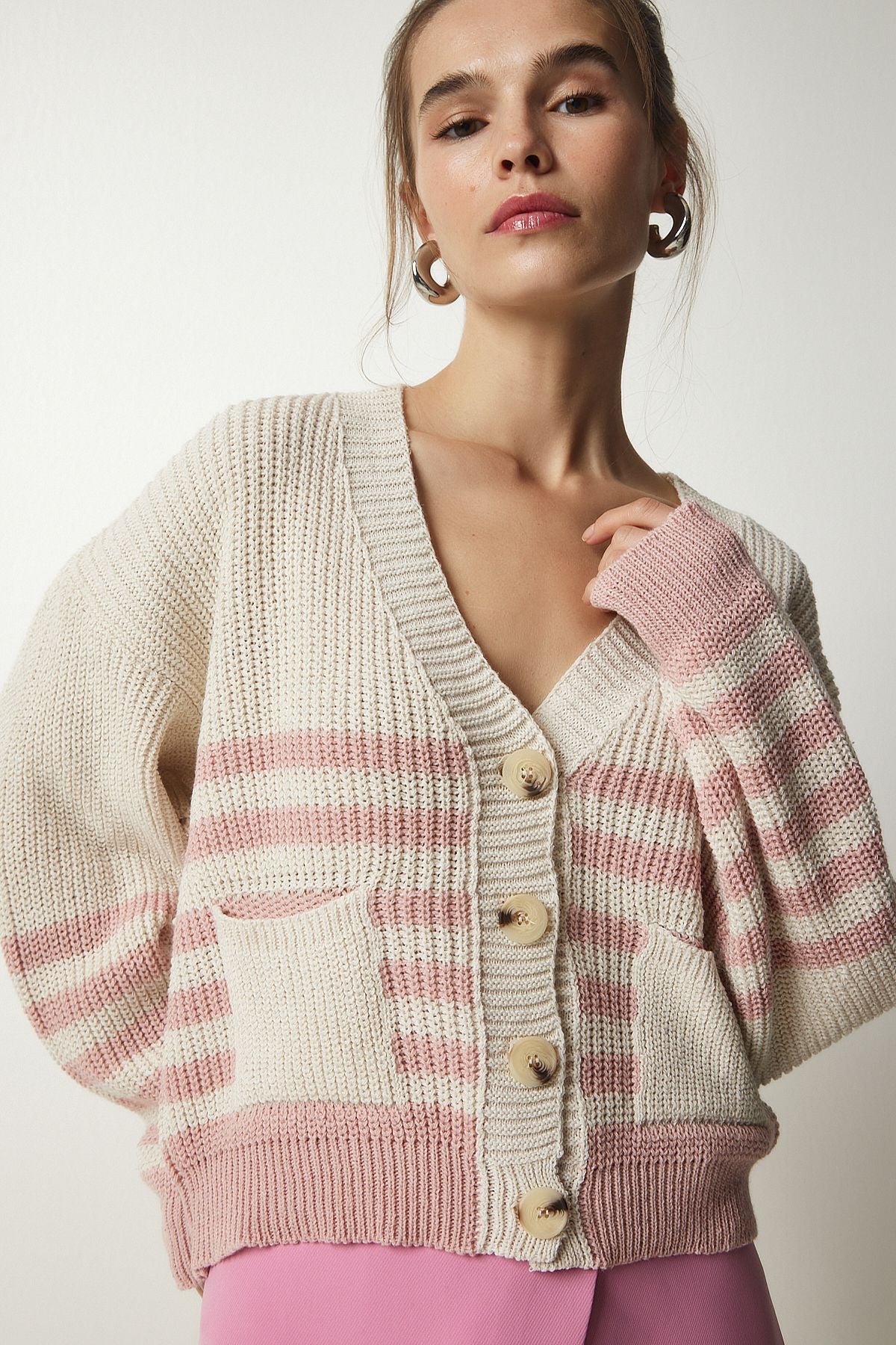 Female beige powder striped knitwear cardigan mc00237