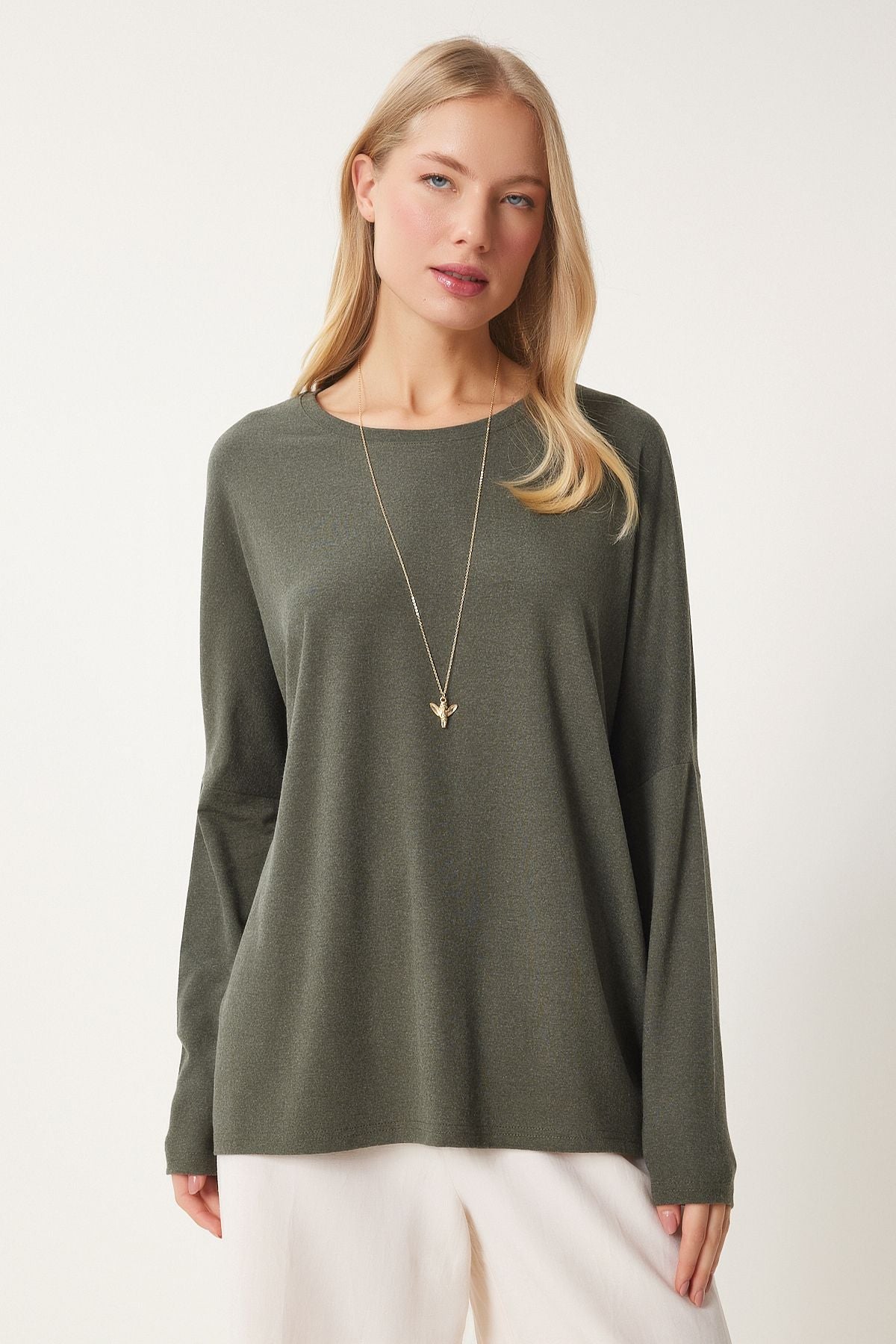 Female Khaki Bicycle Yaka Bat Arm Knitting Blouse EN00616