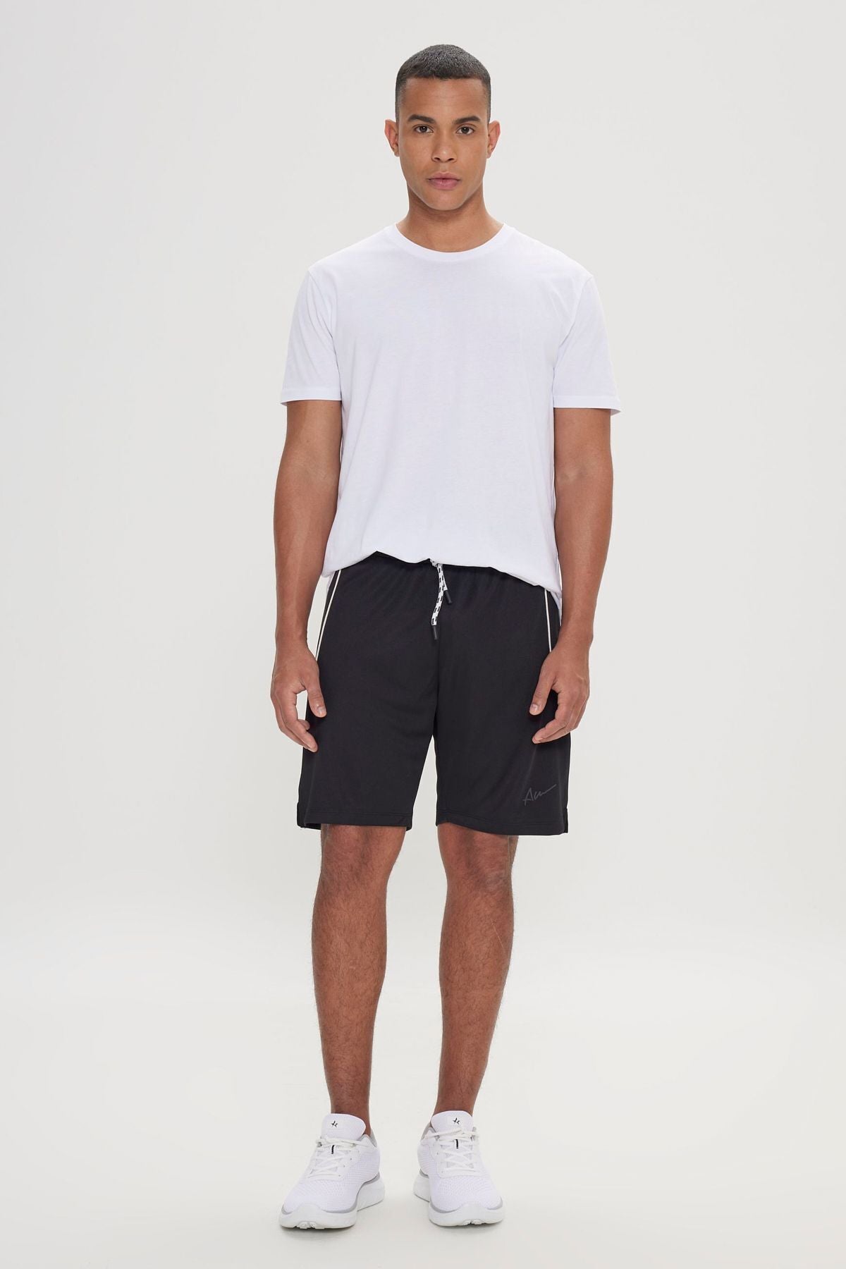 Men's Black Standard Fit Normal Cut Comfortable Knitting Shorts