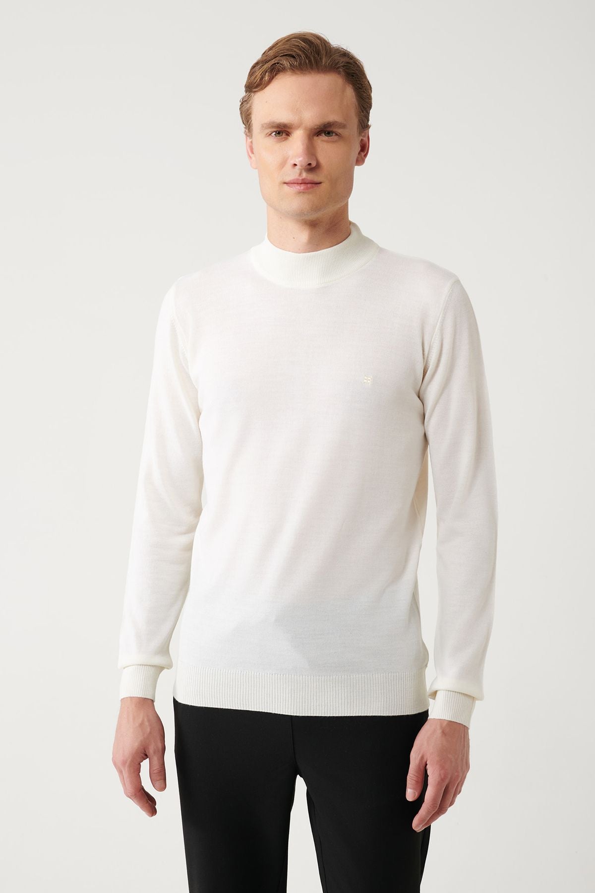 Men's Ecru Half Fisherman Neck Wool Mixed Knitwear Sweater B005015