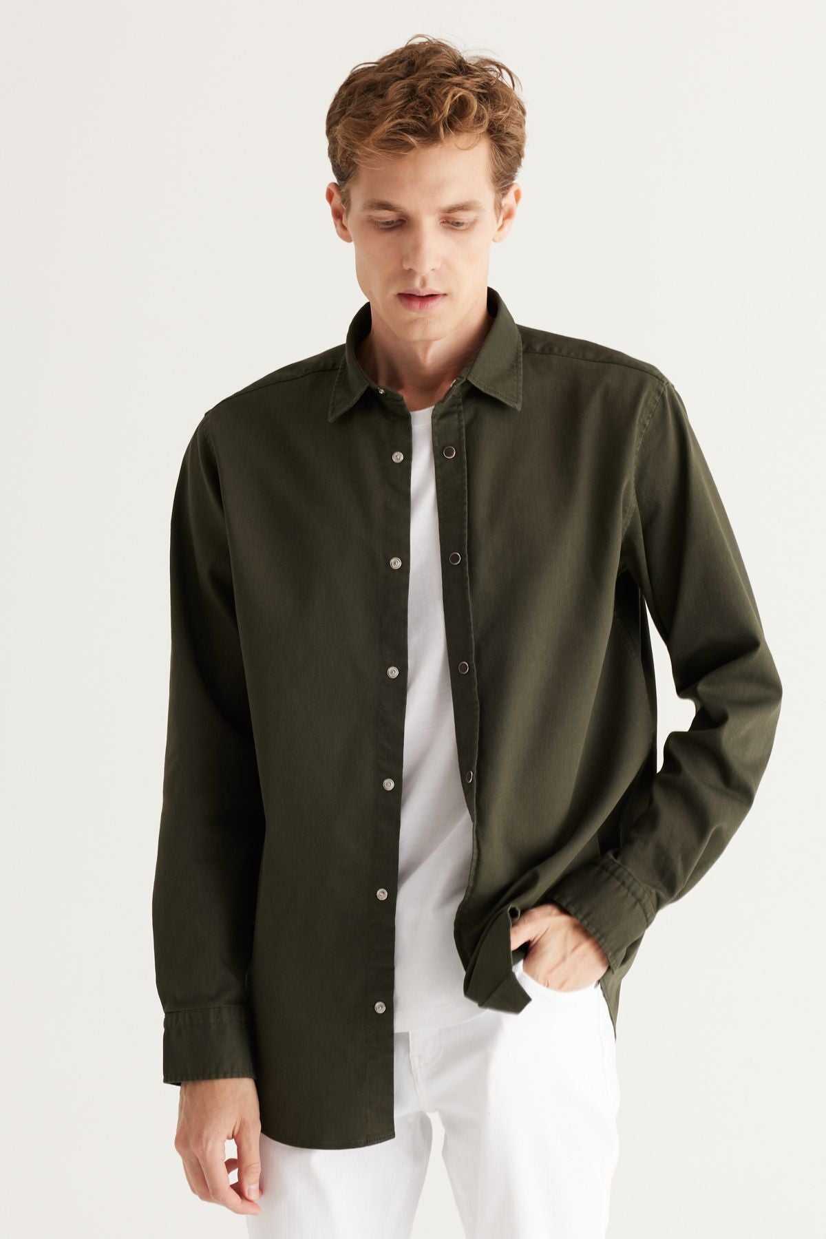 Men's Khaki Comfort Fit Casual Cut Cotton Diagonal Patterned Shirt