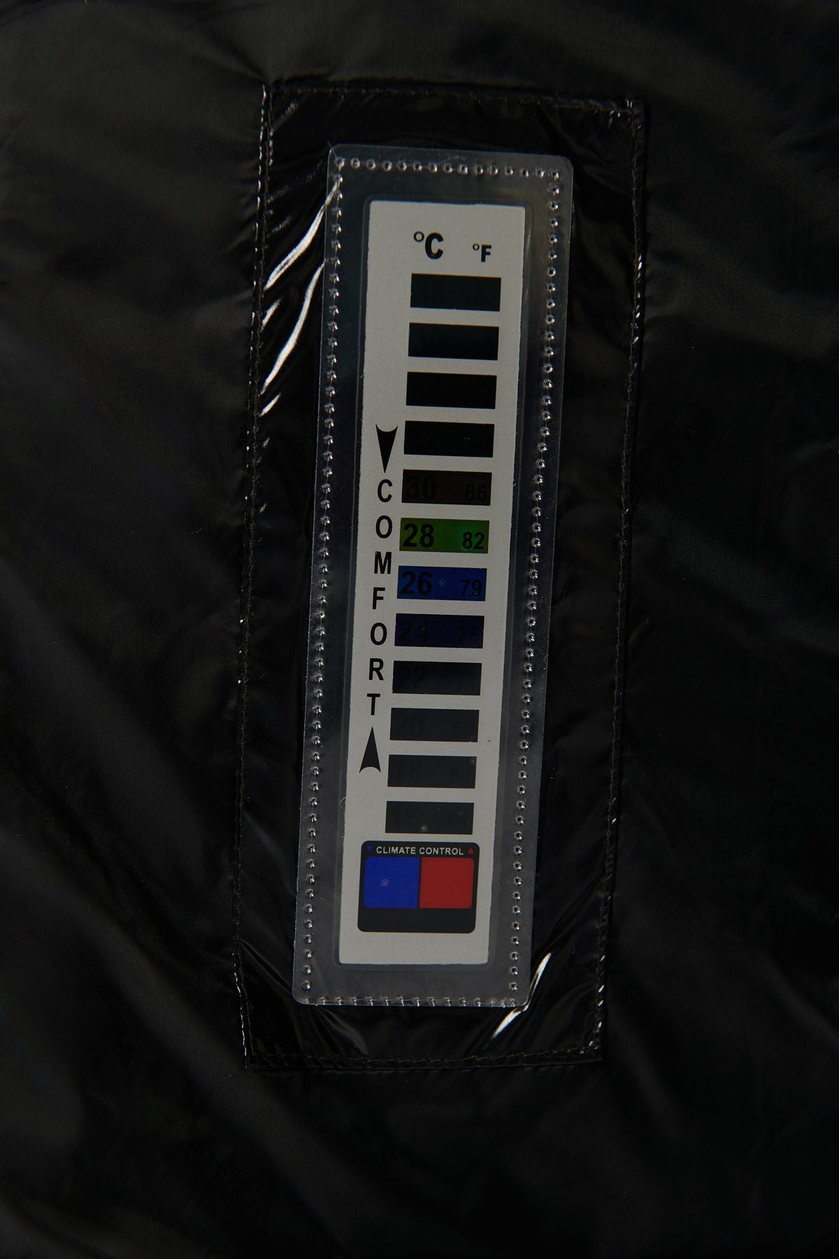 Men's black goose feather water -derived windproof fabric upright collar bright swelling coat B006015