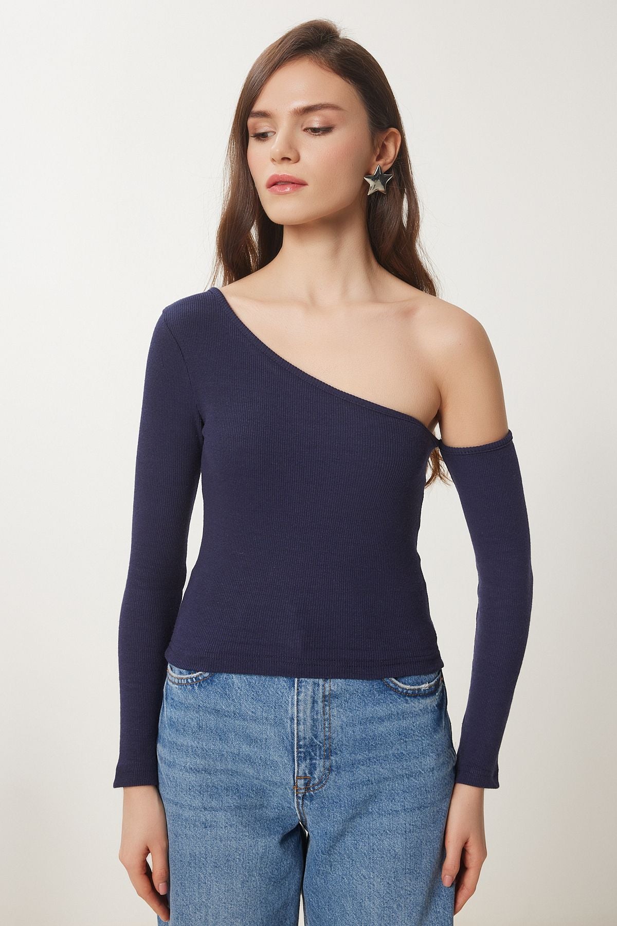 Woman Navy blue open shoulder wick knitted blouse TG00011