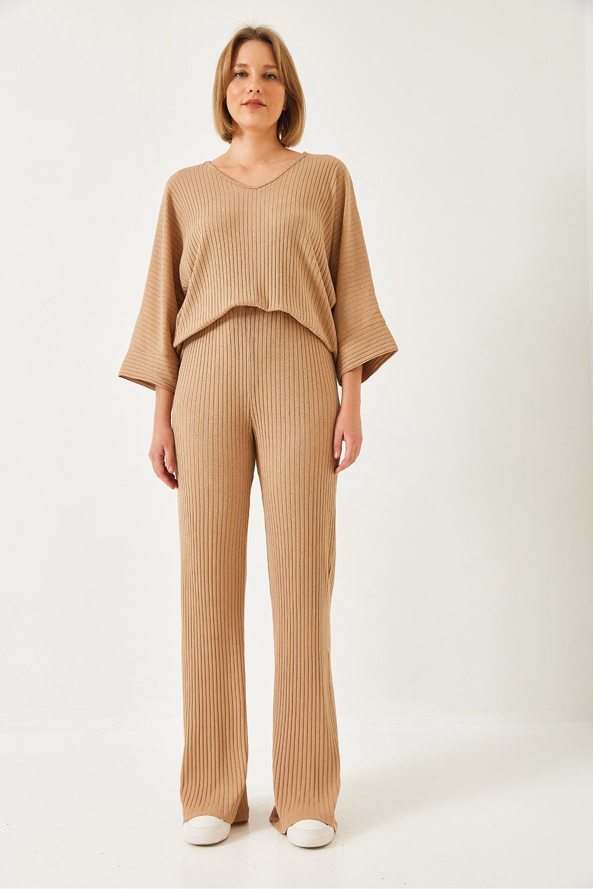 Women's V-Neck Camisole Bottom Top Set 60901032