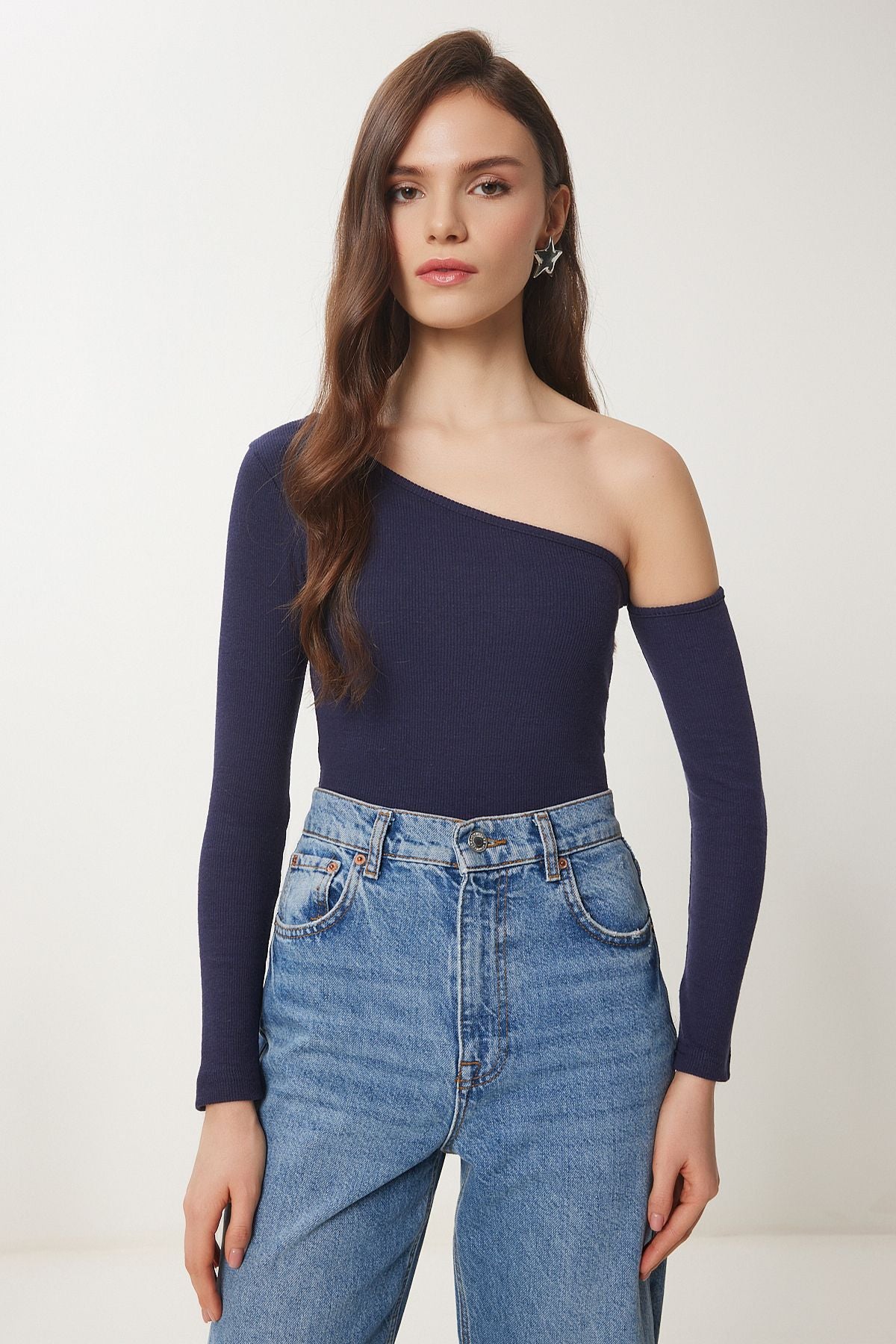 Woman Navy blue open shoulder wick knitted blouse TG00011