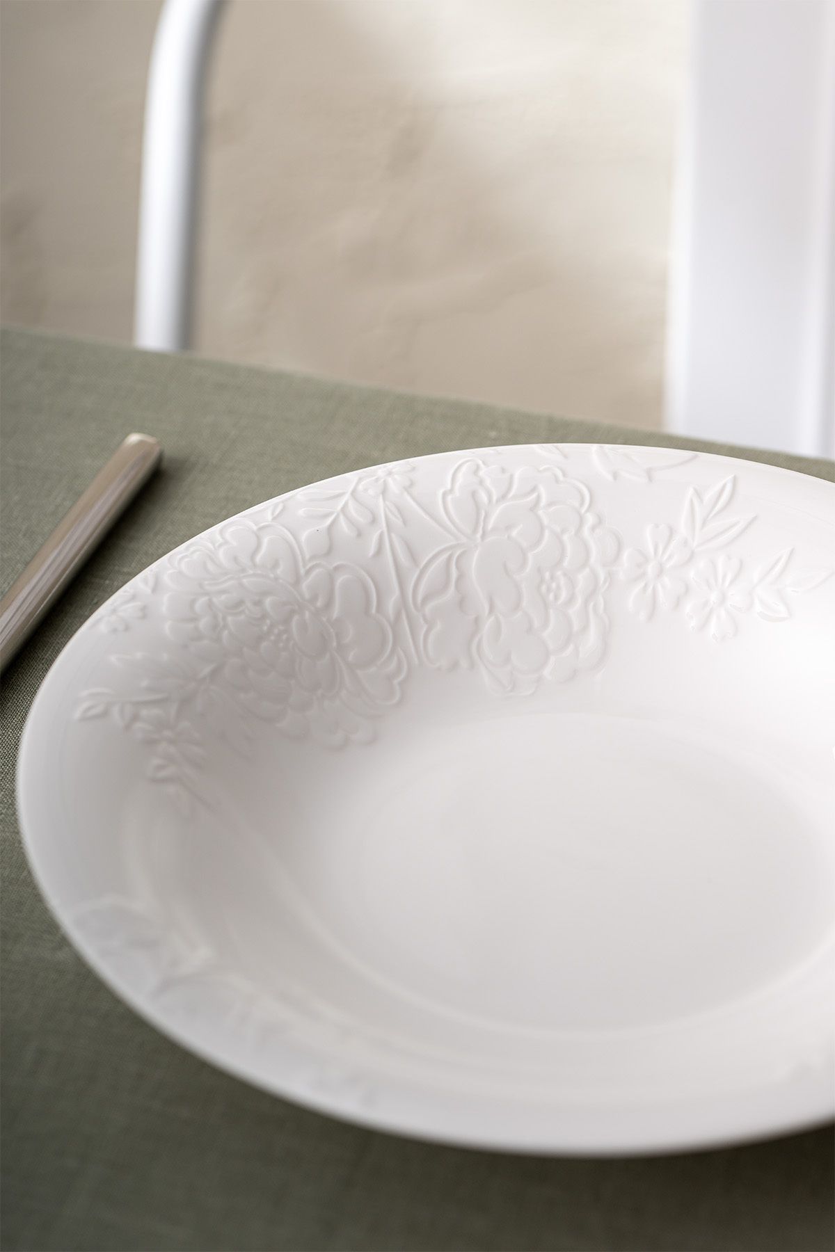 Istanbul porcelain magnolia pit plate 22 cm