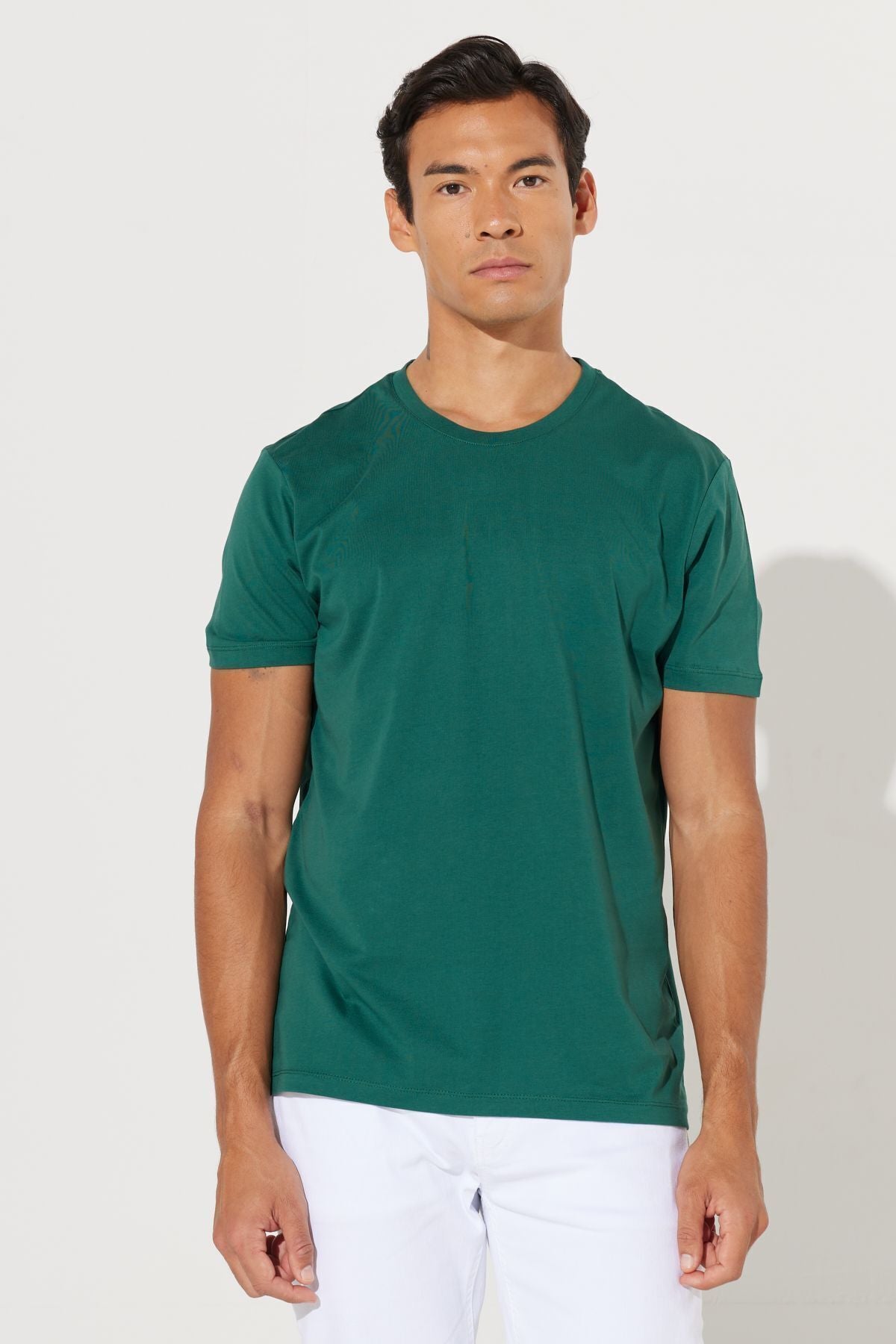 Men's dark green slim fit narrow cut 100 %cotton bike collar Basic T -shirt