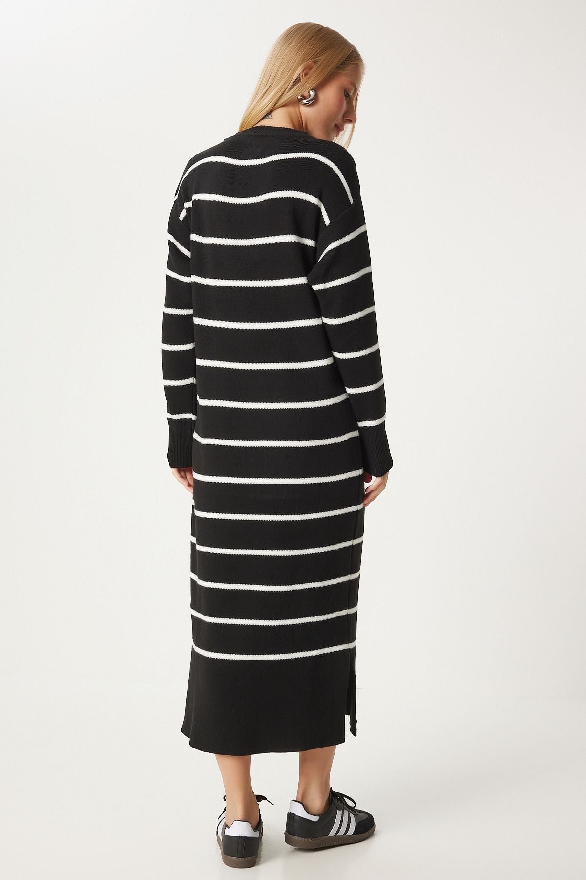 Woman Black striped knitwear dress mu00011