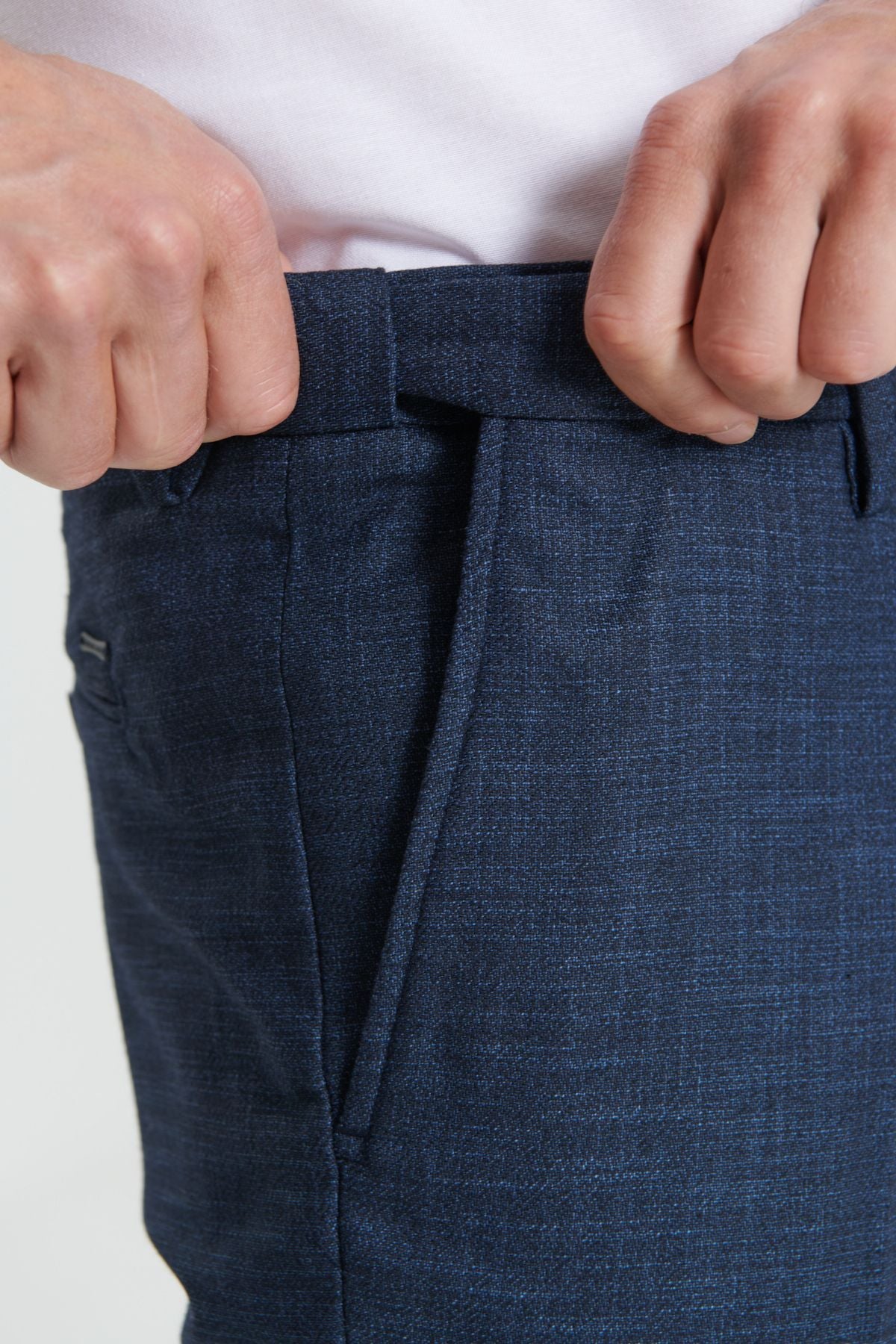 Men's navy blue comfort fit comfortable cutting side pocket patterned waist waist pants