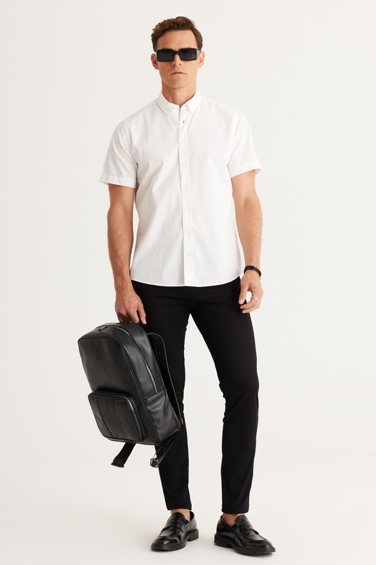Men's white linen slim fit narrow cut buttoned collar shirt