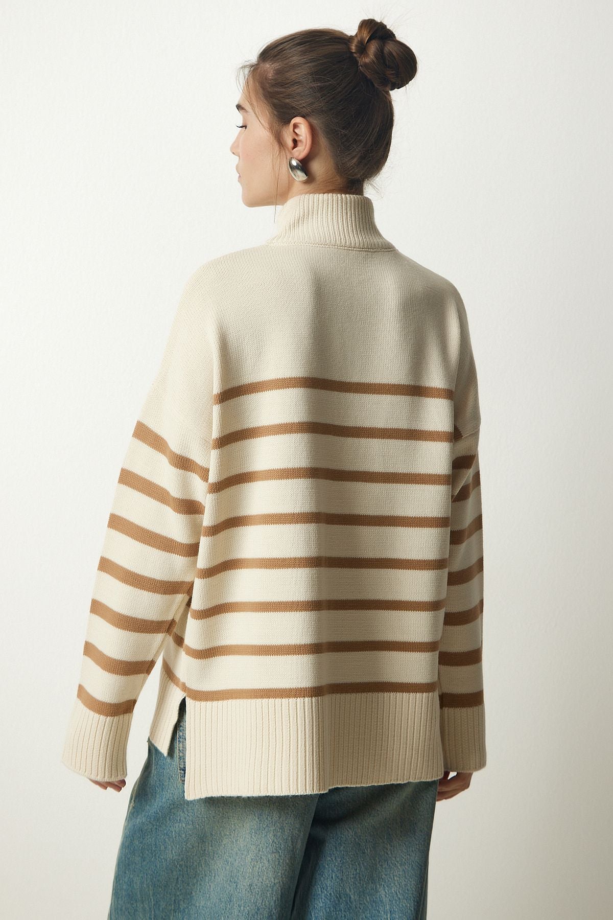 Women's Cream Biscuit Zippered Neckline Triko Sweater PF00045