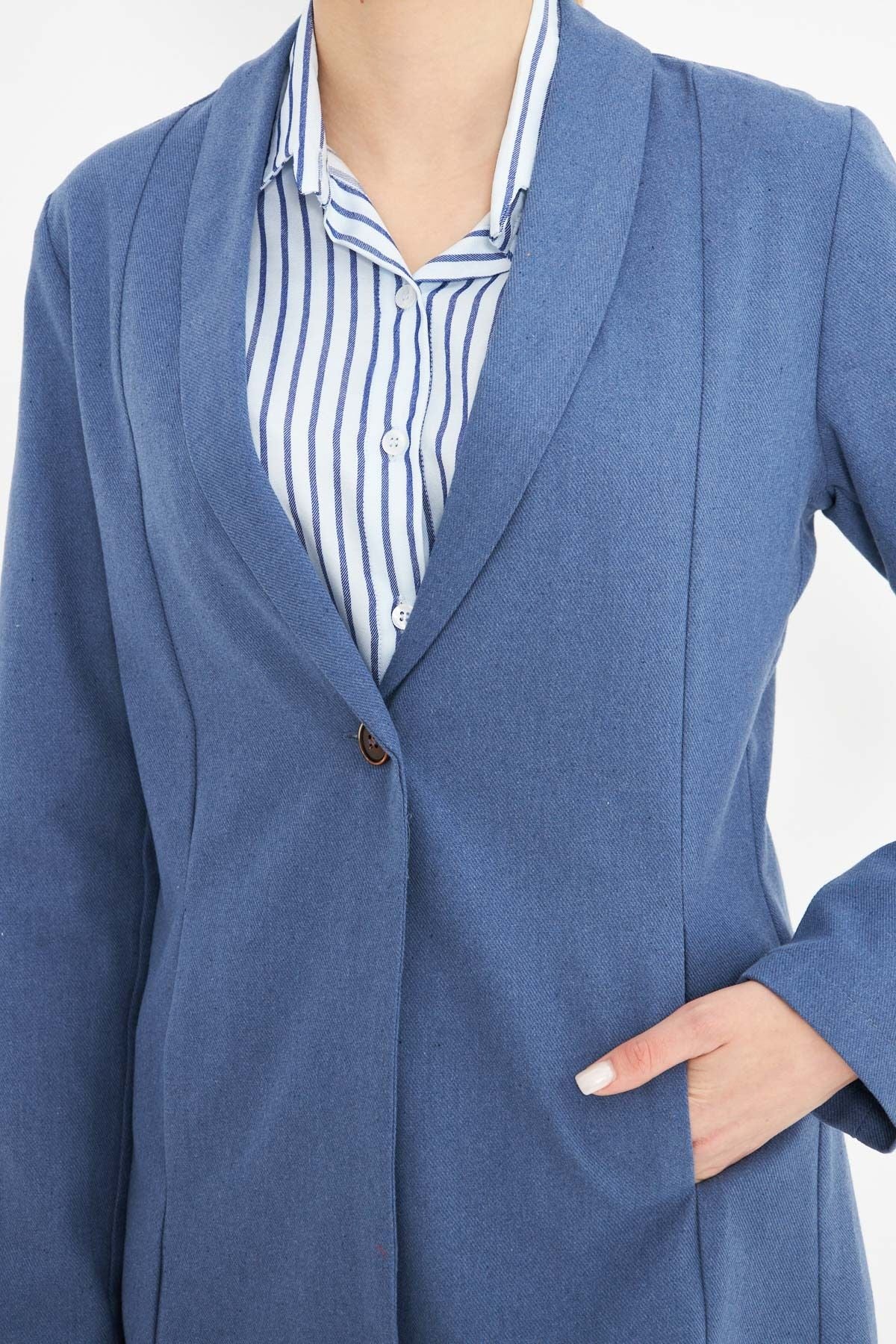 Woman Dark Blue Shawl Bel