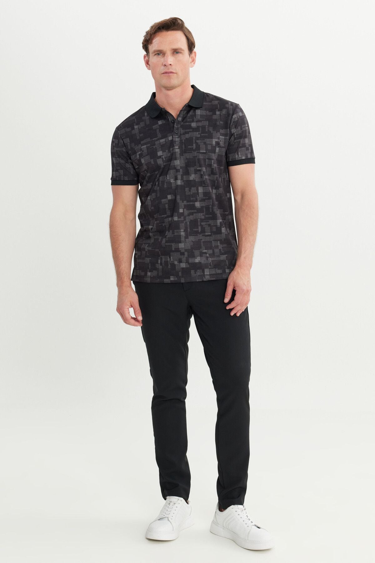 Men's black slim fit narrow cut polo collar cotton printed t -shirt
