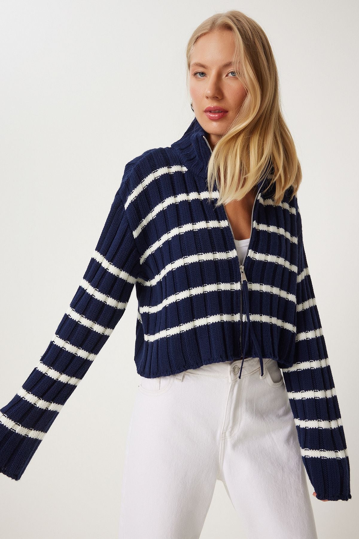 Woman Navy Blue Zipper striped upright collar knitwear cardigan pf00081