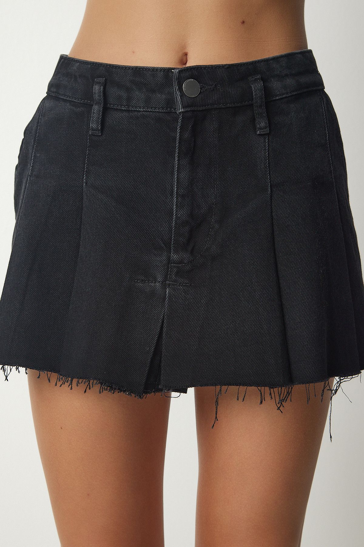 Women's black pleated denim mini skirt ut00001