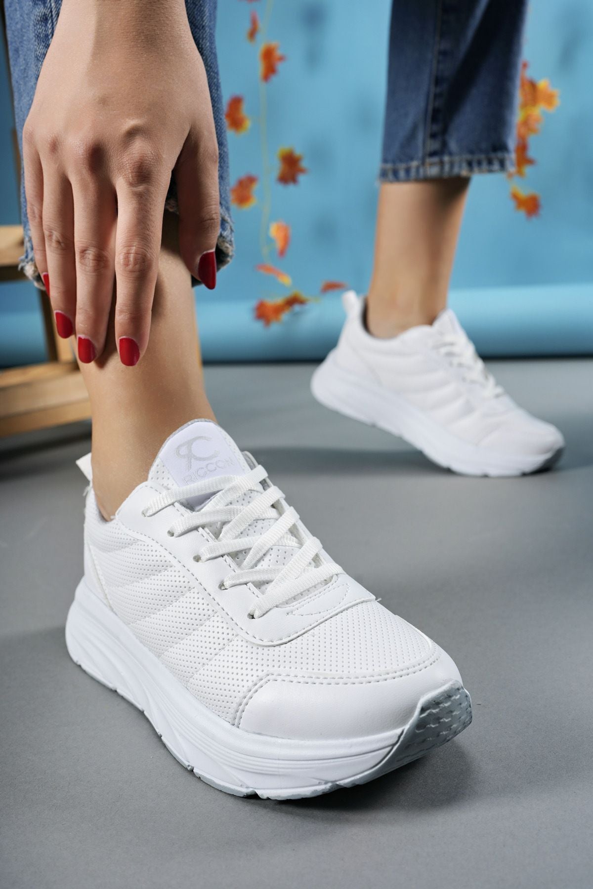 Woman Sneaker 0012135 White
